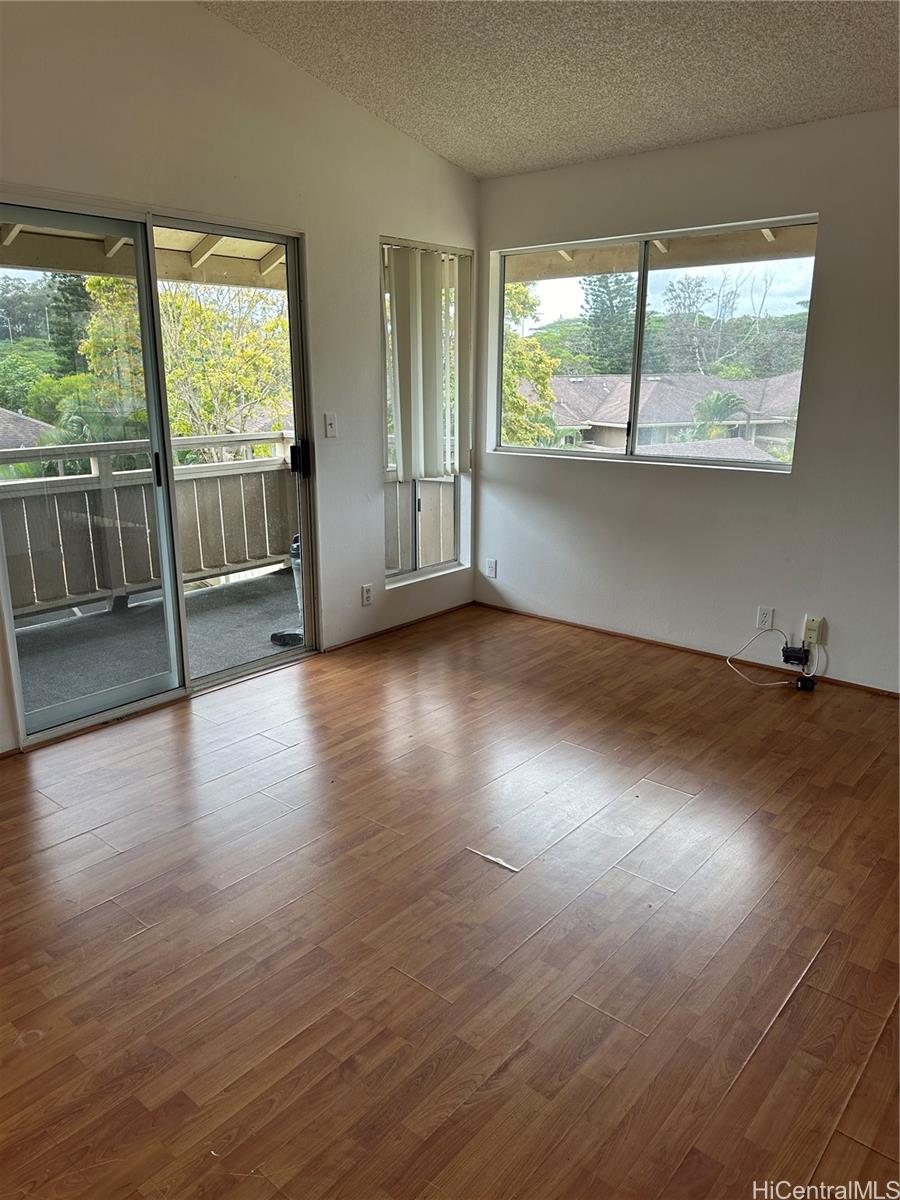 Ridge at Launani Valley condo # B202, Mililani, Hawaii - photo 5 of 11