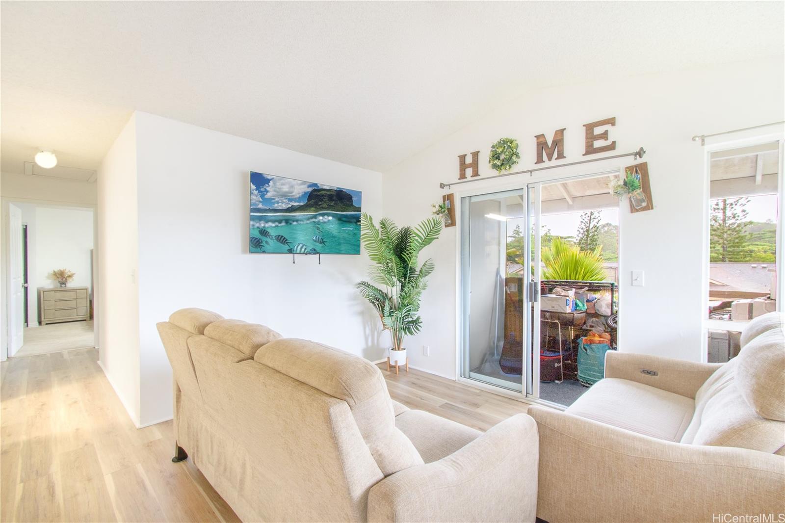 Ridge At Launani Valley condo # B202, Mililani, Hawaii - photo 3 of 21