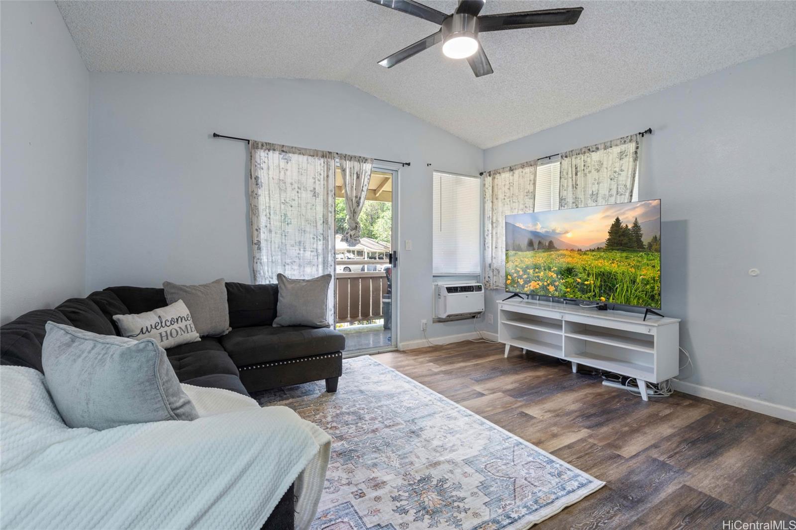 95-510 Wikao Street townhouse # B206, Mililani, Hawaii - photo 2 of 25