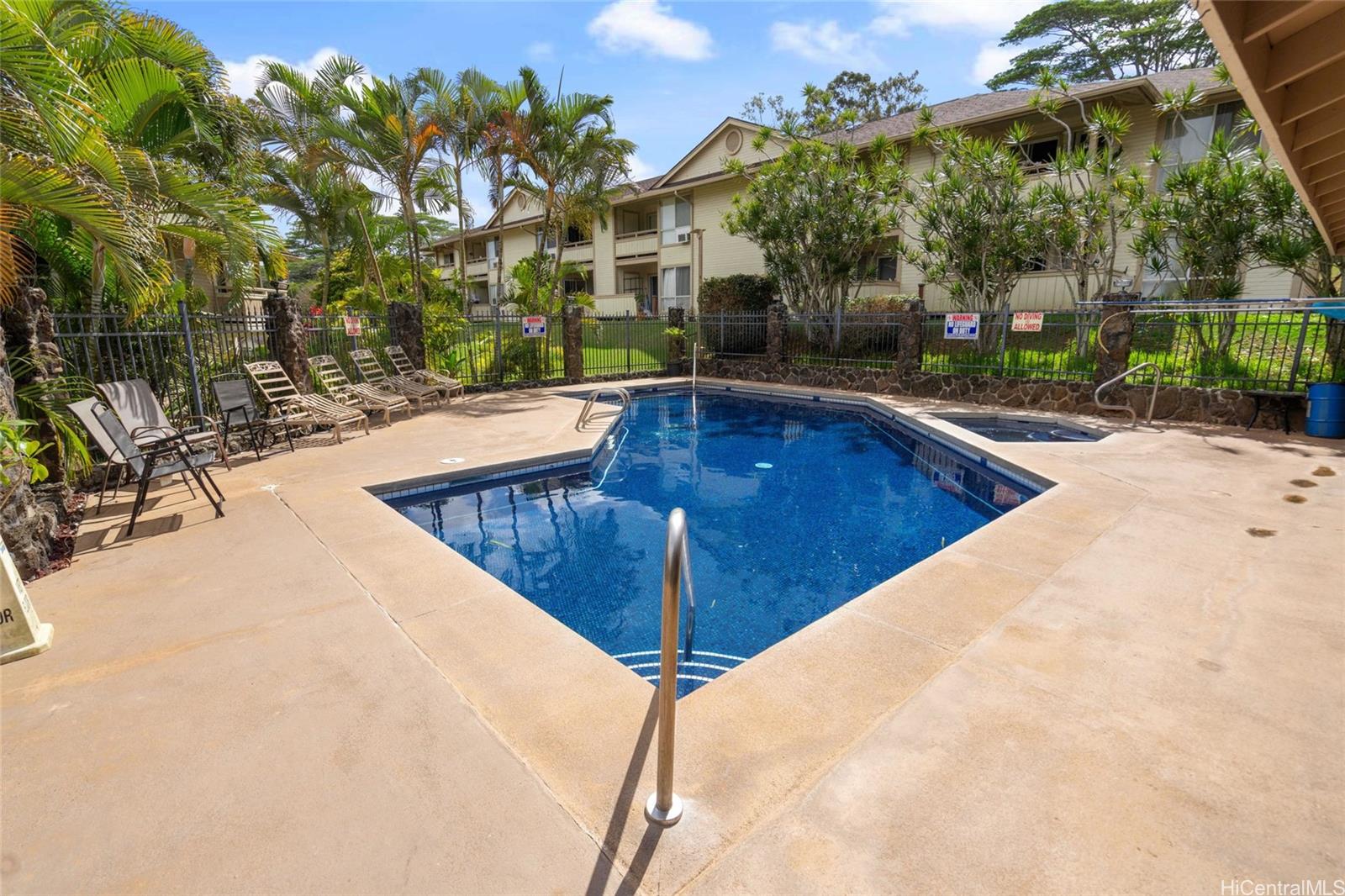 95-510 Wikao Street townhouse # B206, Mililani, Hawaii - photo 9 of 25