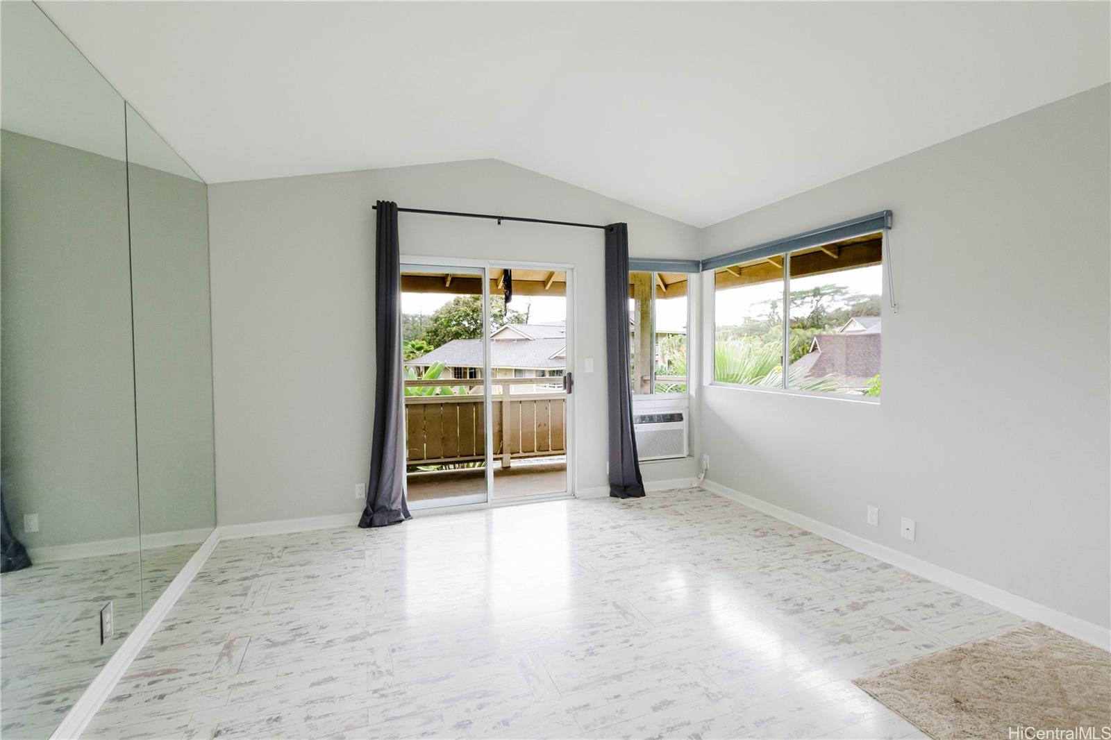 Launani Valley townhouse # D202, Mililani, Hawaii - photo 12 of 25