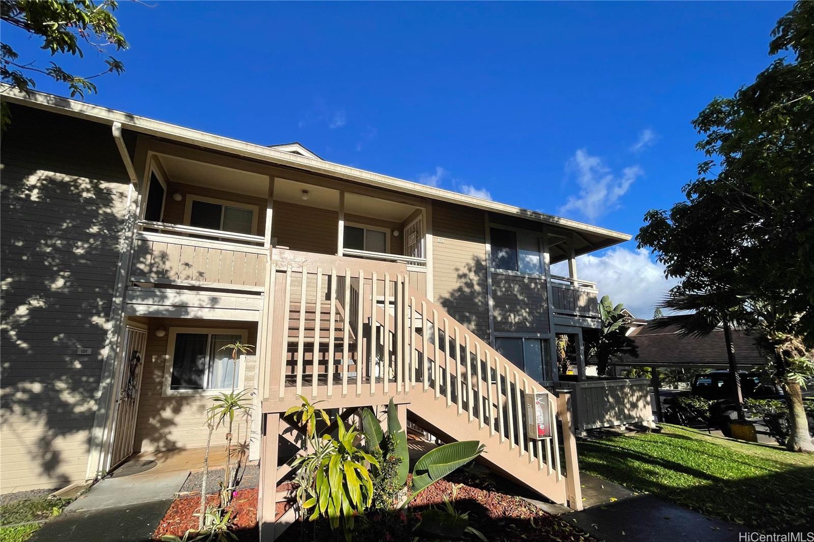 Launani Valley townhouse # D202, Mililani, Hawaii - photo 20 of 25