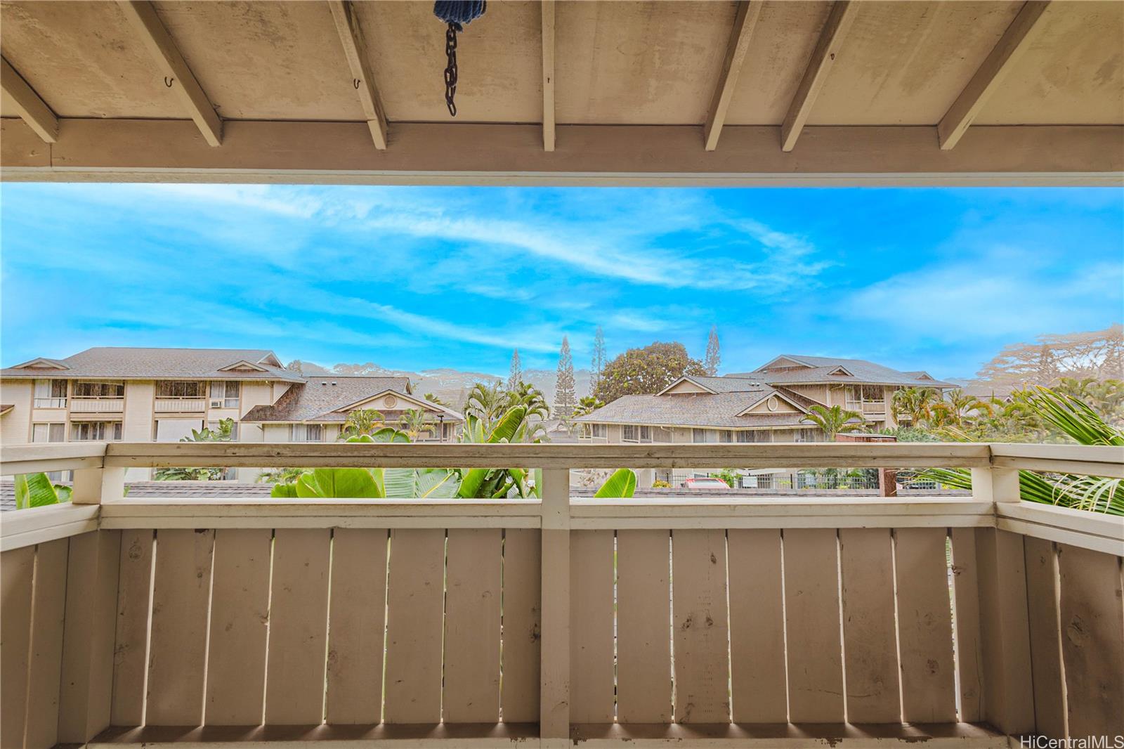 Launani Valley townhouse # D202, Mililani, Hawaii - photo 4 of 25