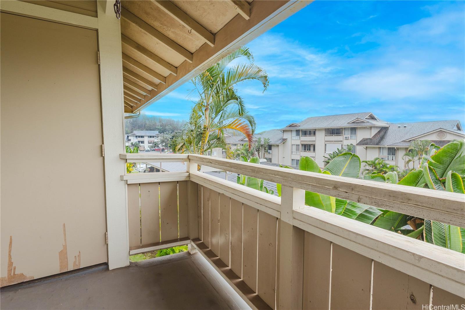 Launani Valley townhouse # D202, Mililani, Hawaii - photo 5 of 25
