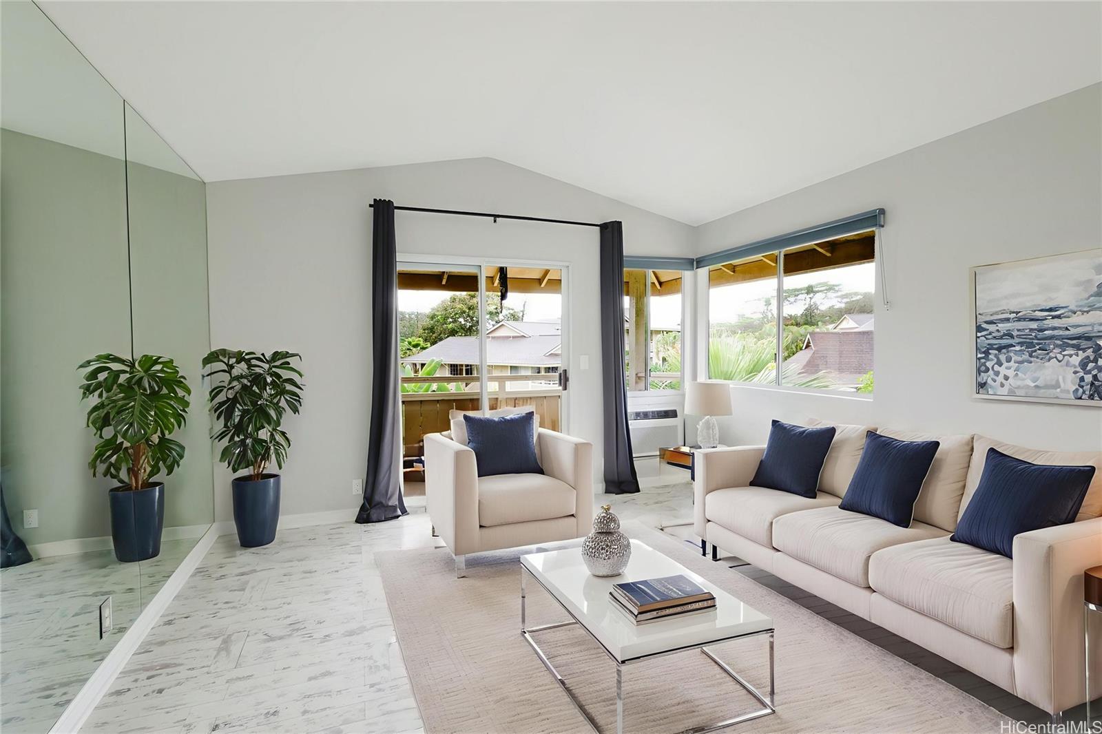 Launani Valley townhouse # D202, Mililani, Hawaii - photo 5 of 25