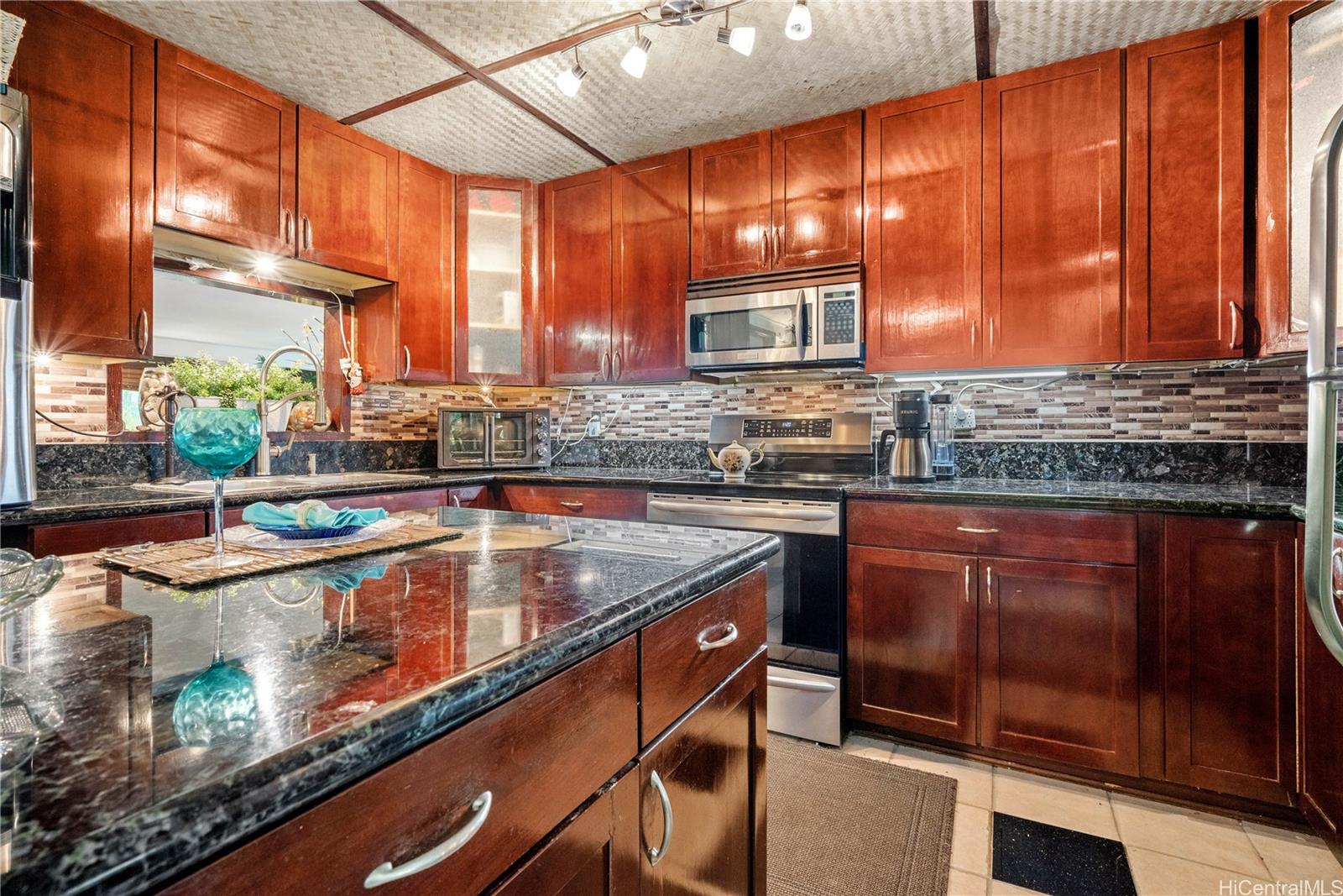 95562 Kanamee Street , Mililani, Hi 96789 Mililani Area