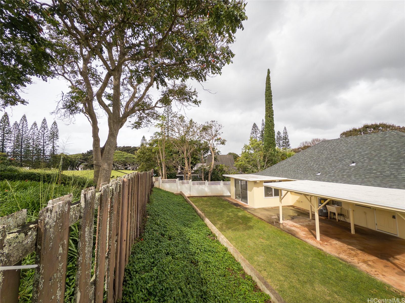 95-576  Naholoholo St Mililani Area, Central home - photo 20 of 22