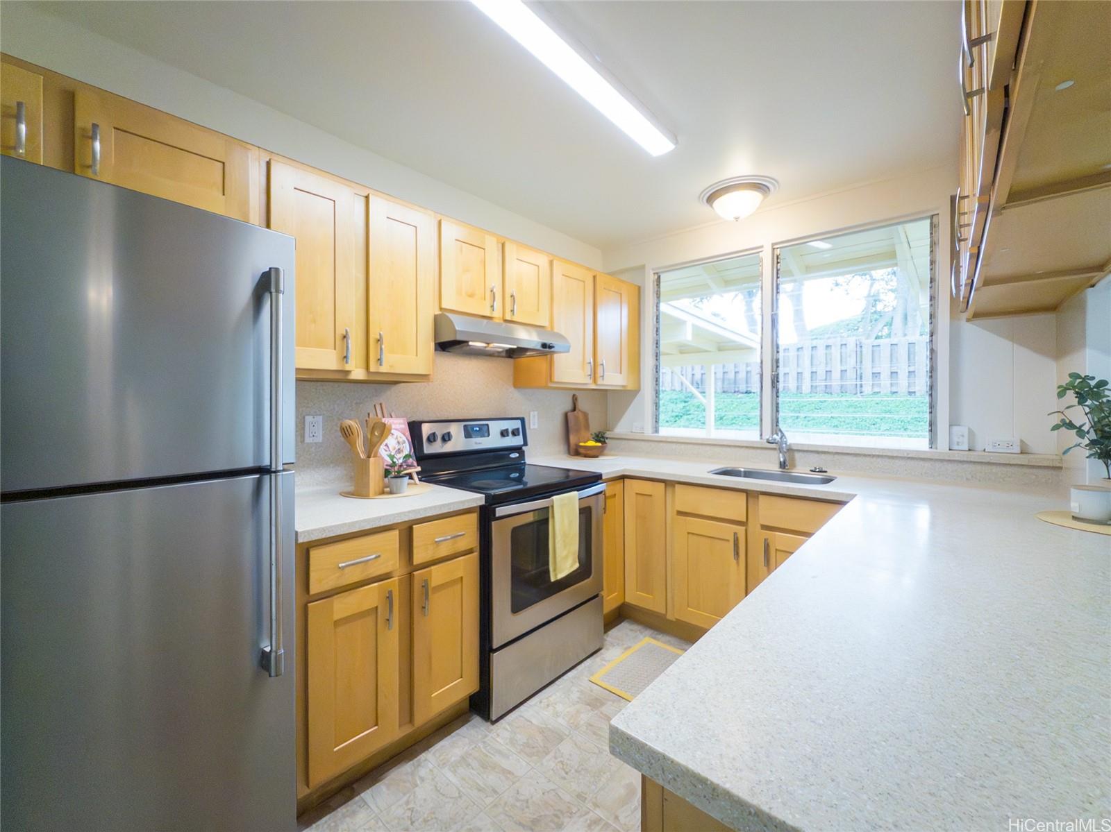 95-576  Naholoholo St Mililani Area, Central home - photo 8 of 22