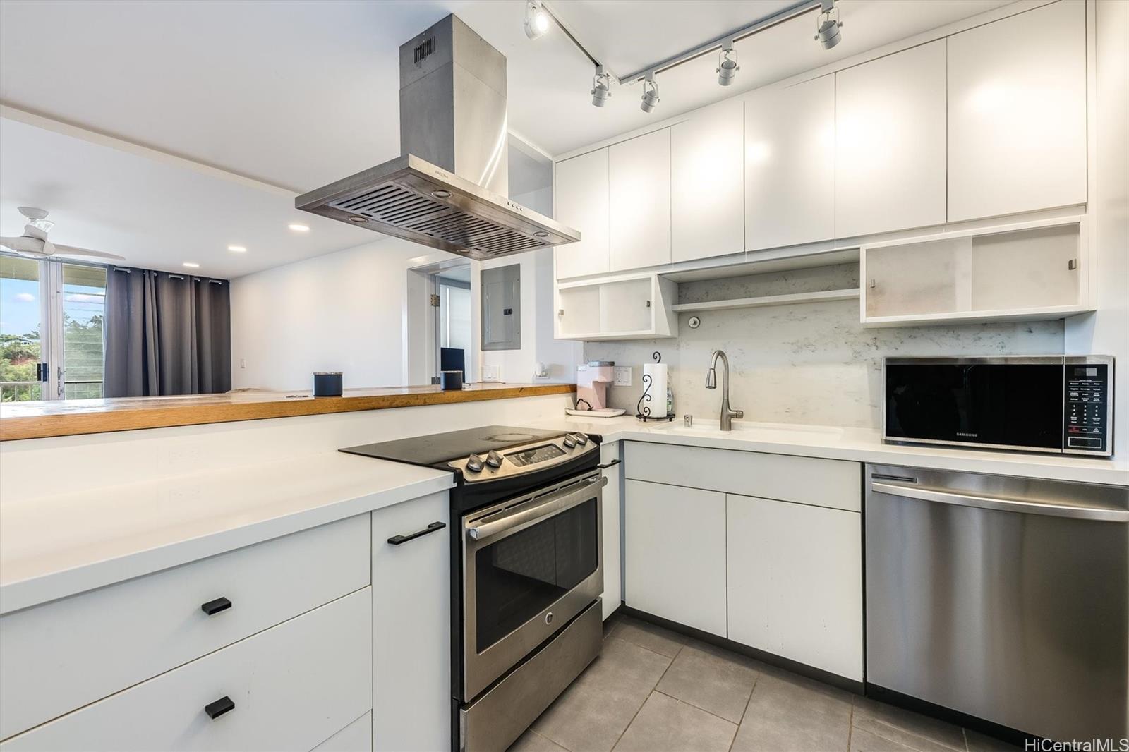 95-61 Waikalani Dr Mililani - Rental - photo 3 of 22