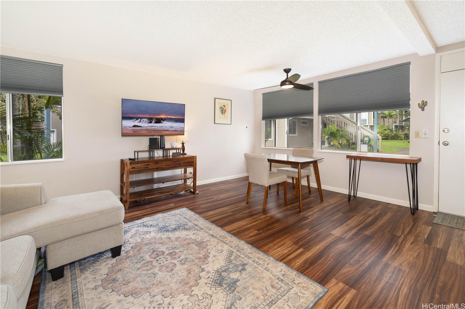 Mililani Town Association townhouse # G104, Mililani, Hawaii - photo 4 of 21