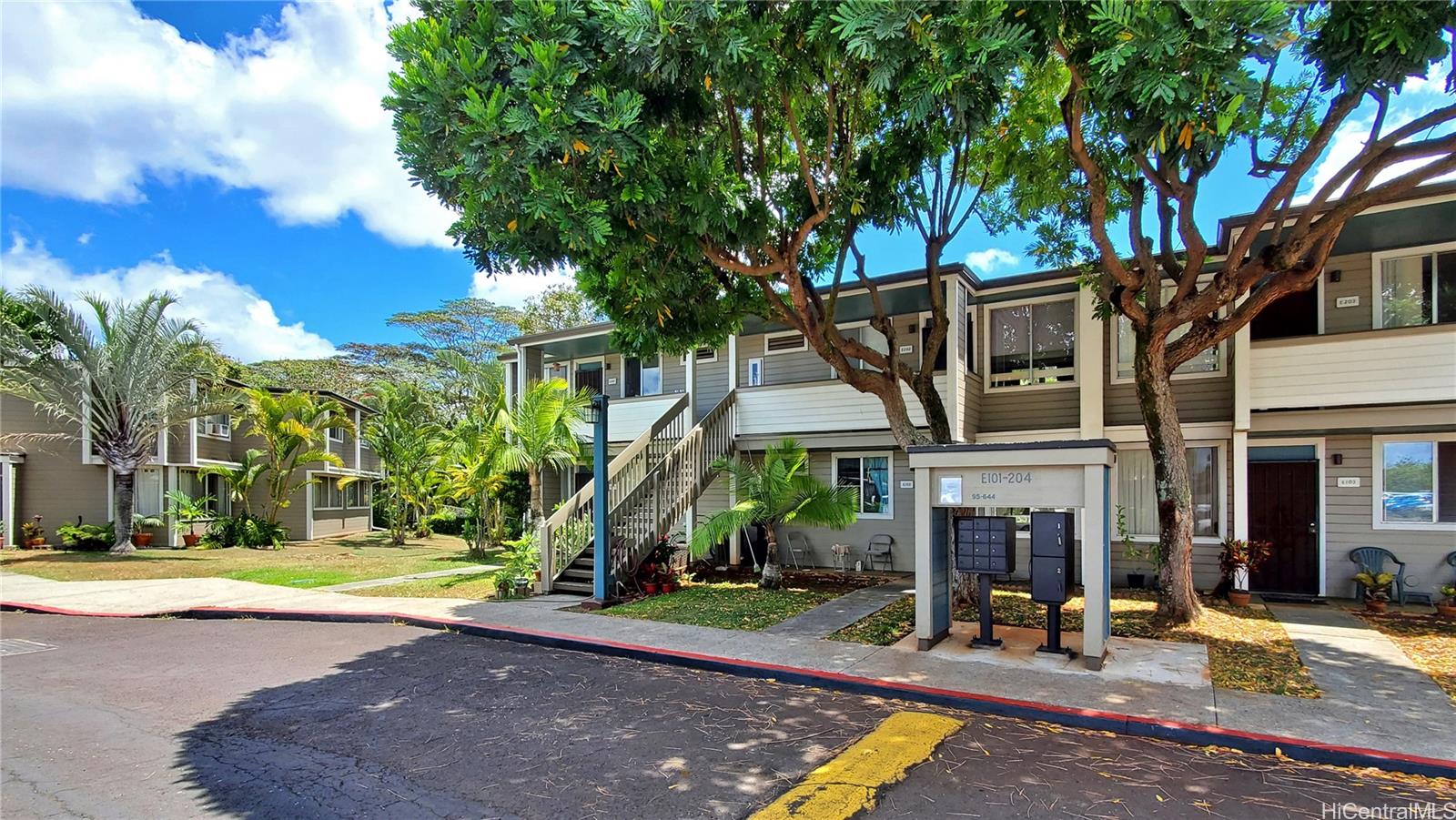 Mililani Town Association townhouse # E202, Mililani, Hawaii - photo 16 of 20