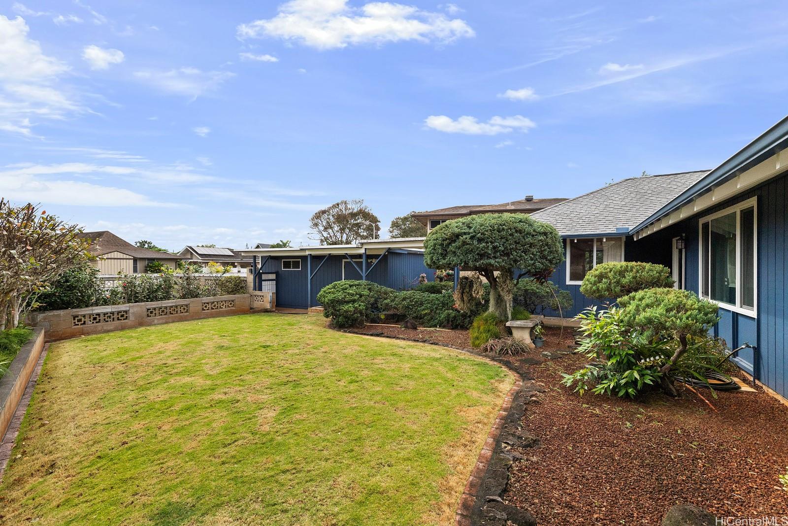 95-644  Naholoholo Street Mililani Area, Central home - photo 21 of 24