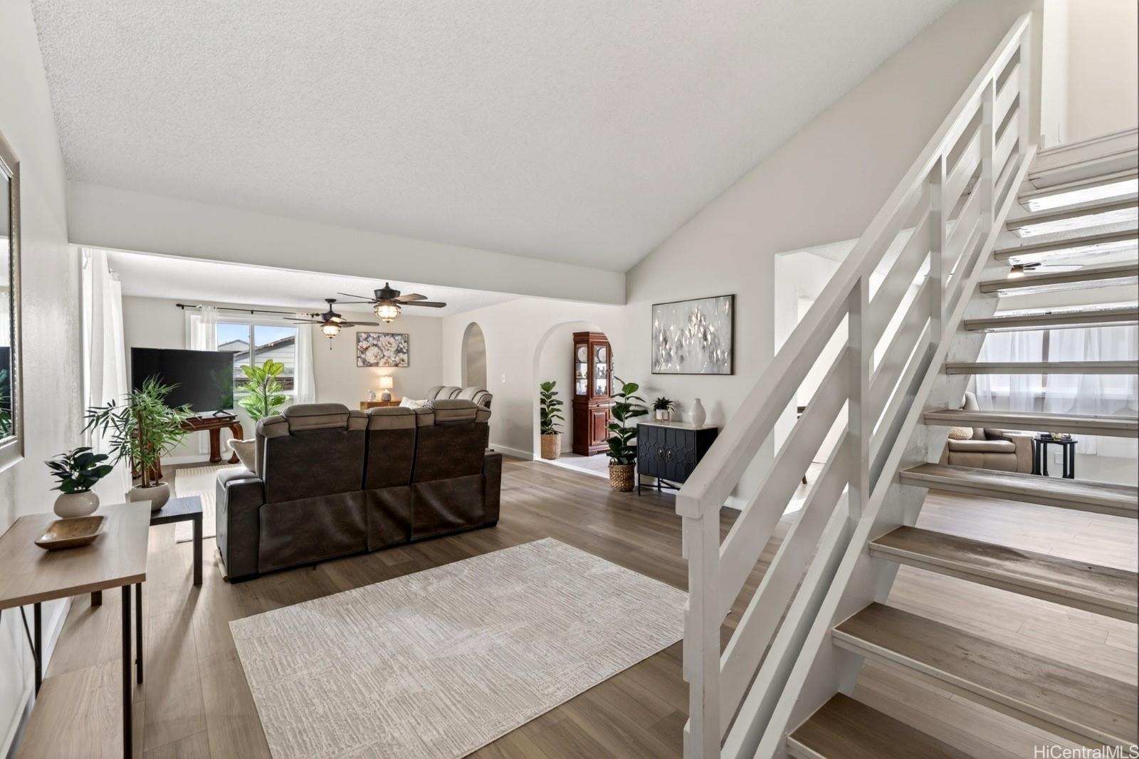 95-683  Alohilani St Mililani Area, Central home - photo 4 of 22