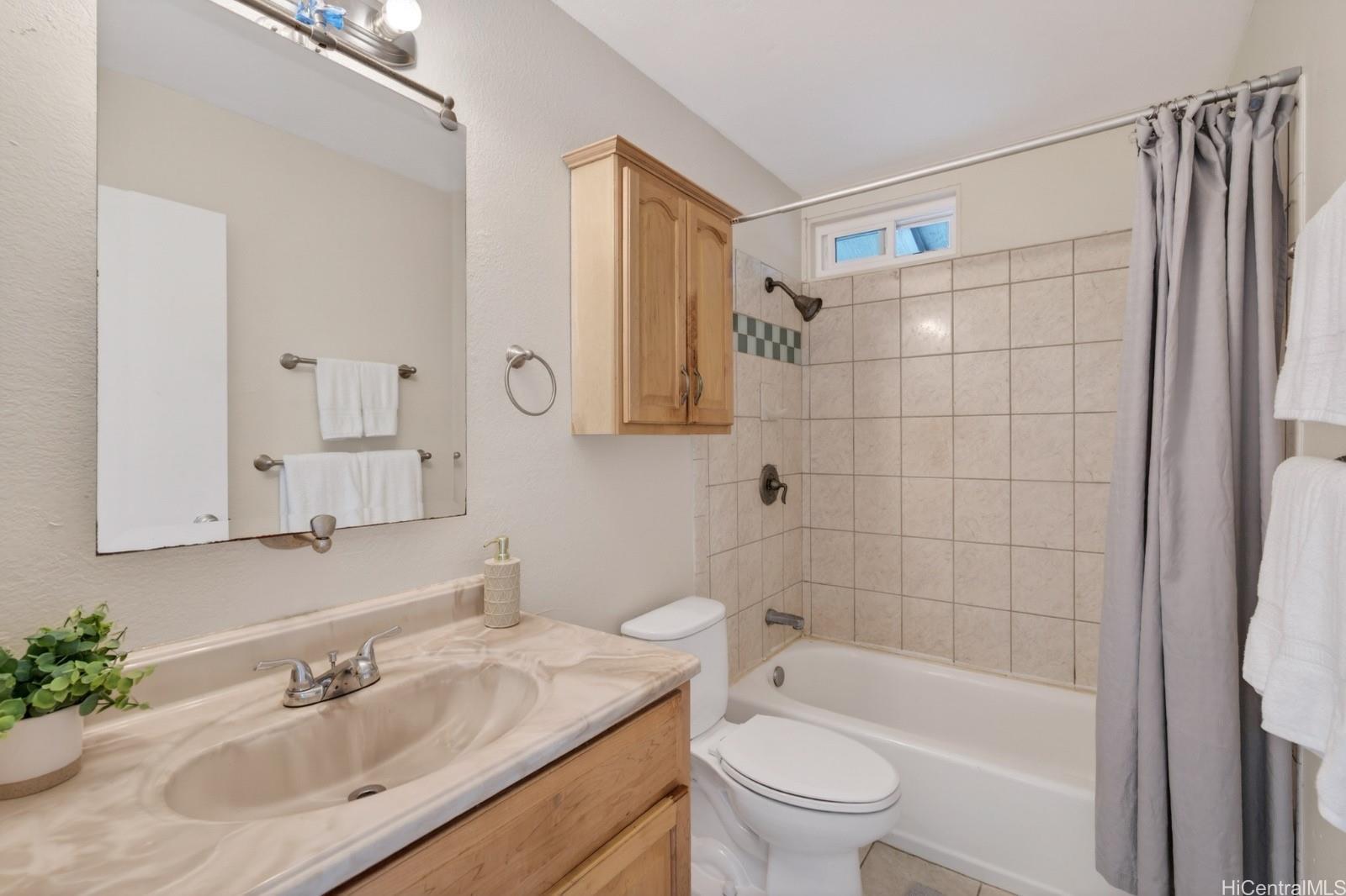 95-683  Alohilani St Mililani Area, Central home - photo 9 of 22