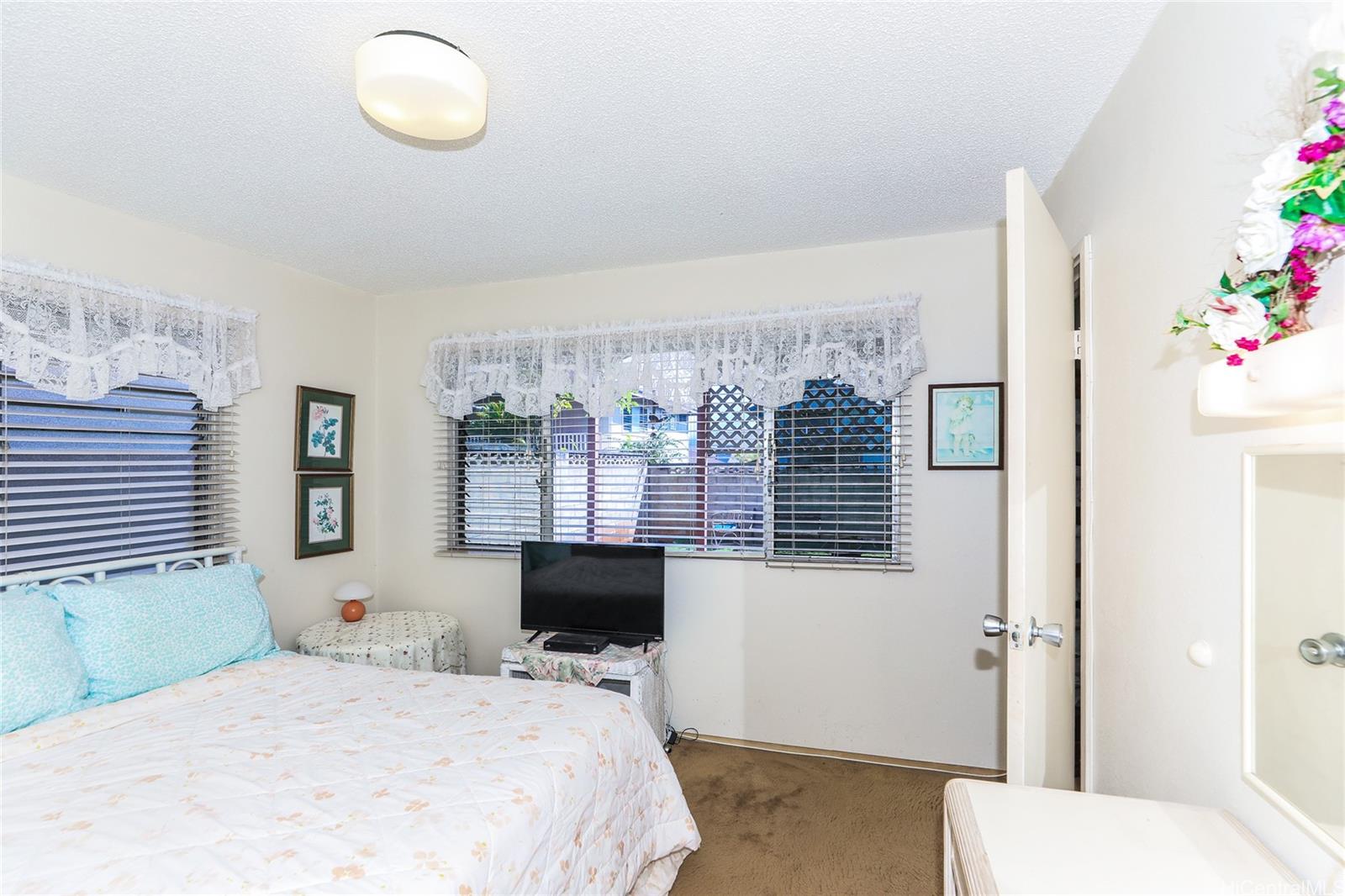 95-683  Kelewaa Street Mililani Area, Central home - photo 12 of 22