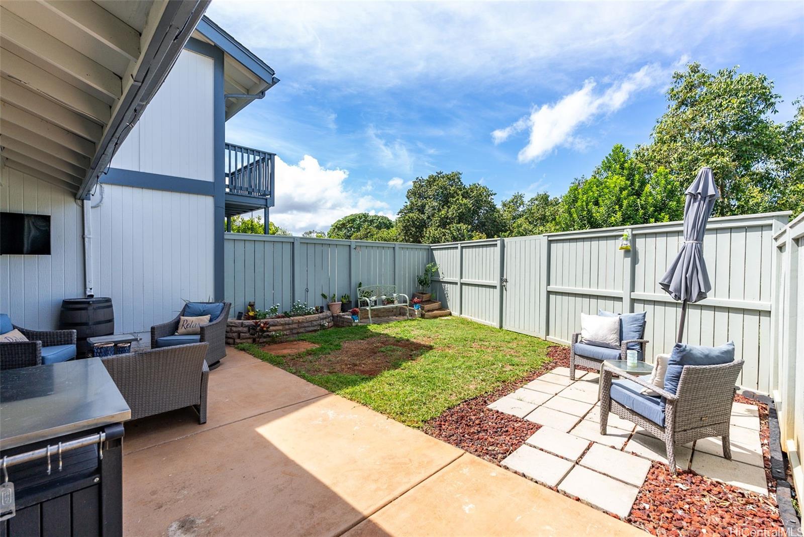 MTA townhouse # 13, Mililani, Hawaii - photo 20 of 24