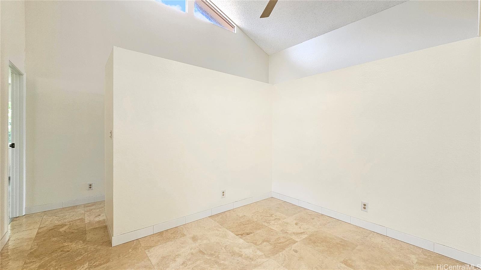 95-720  Lewanuu Street Mililani Area, Central home - photo 19 of 25