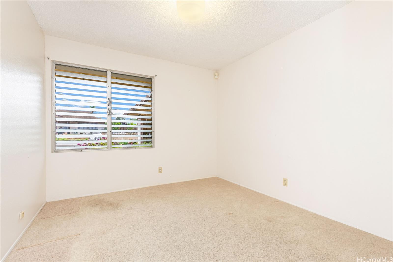 95-744  Hinalii St Mililani Area, Central home - photo 5 of 22