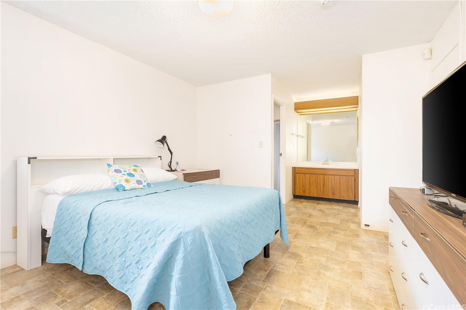 95-744  Hinalii St Mililani Area, Central home - photo 6 of 22