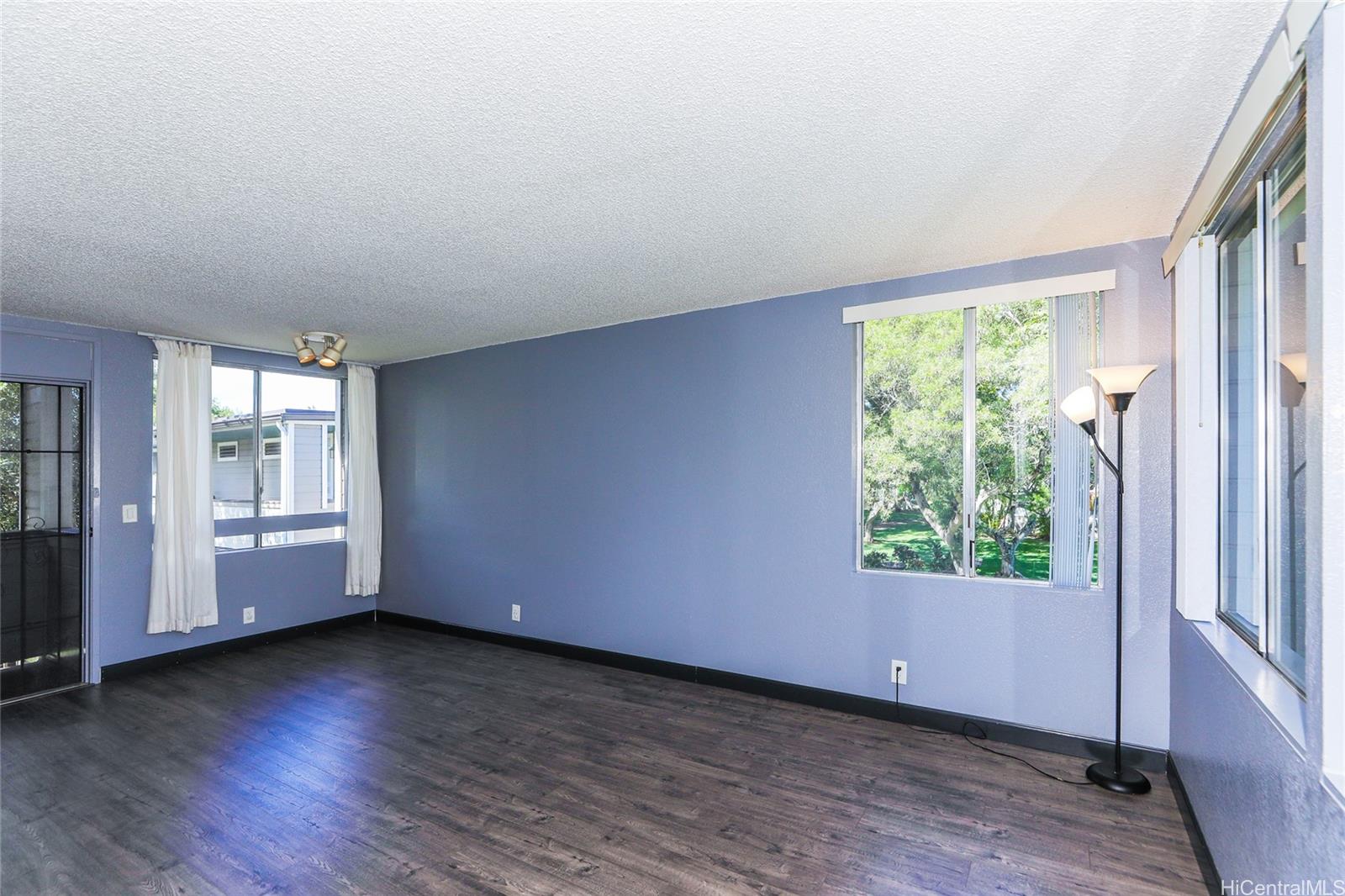 95-756 Hokuwelowelo Pl Mililani - Rental - photo 2 of 25