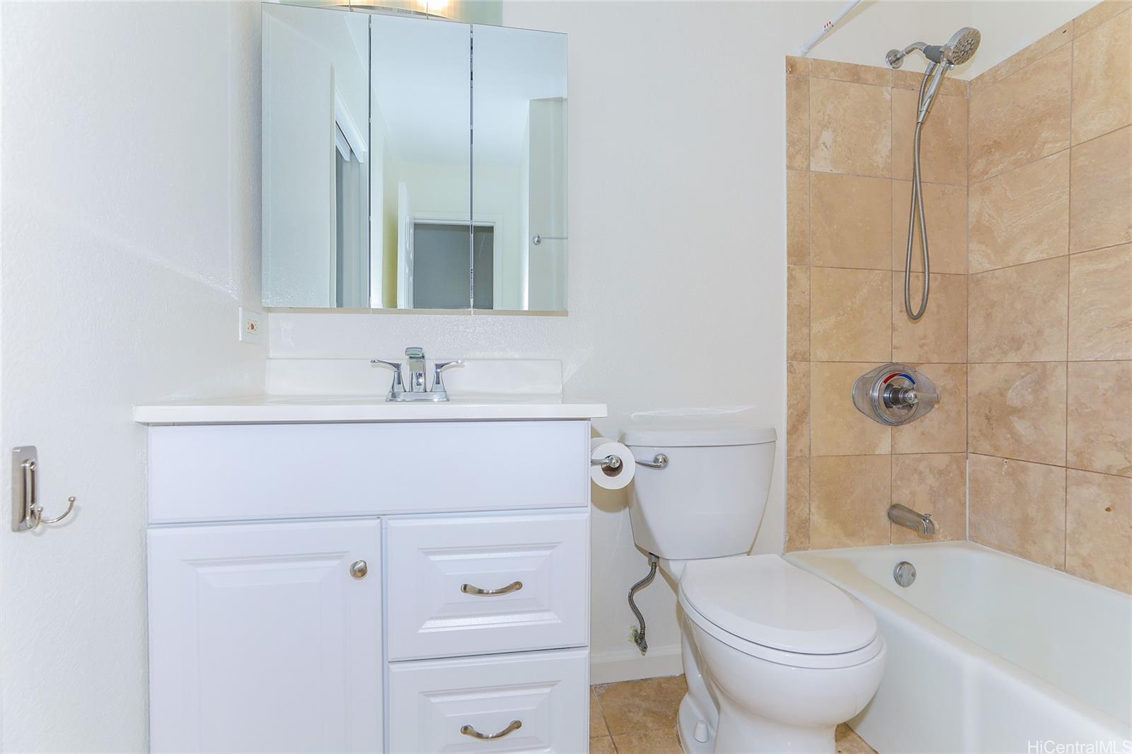 Mililani Town townhouse # J105, Mililani, Hawaii - photo 14 of 20