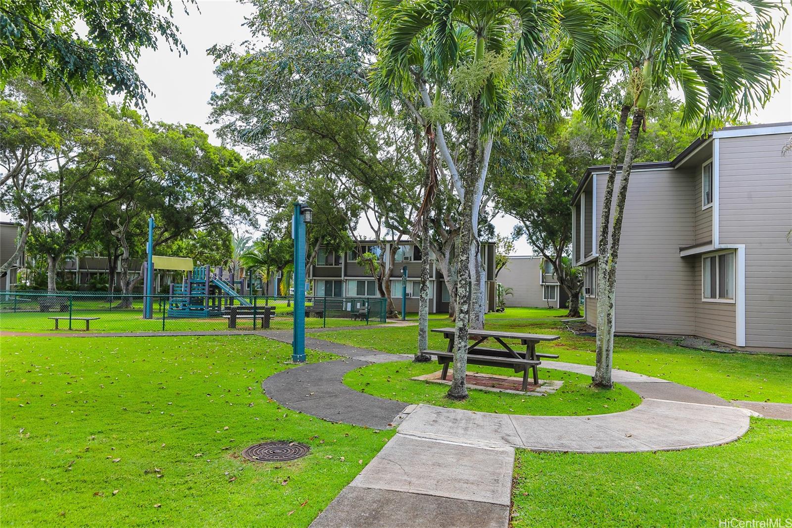 Mililani Town townhouse # J105, Mililani, Hawaii - photo 15 of 20