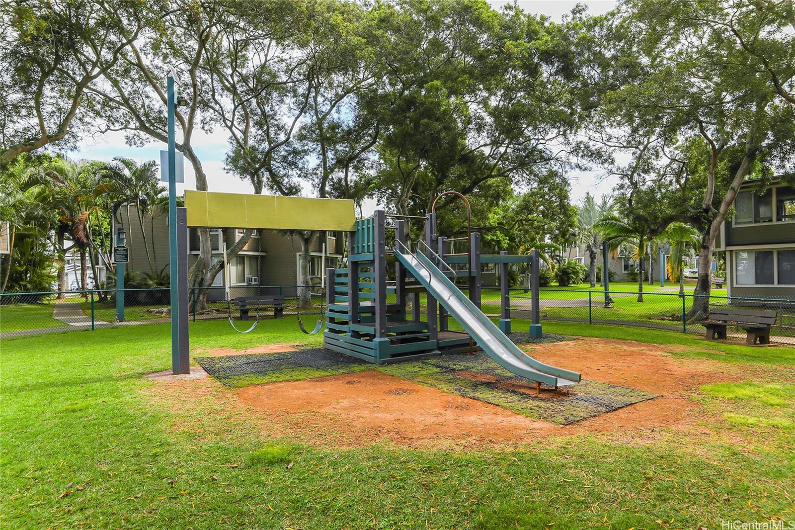 Mililani Town townhouse # J105, Mililani, Hawaii - photo 17 of 20