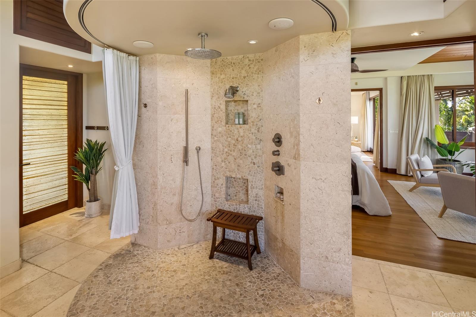 958  Mokulua Drive Lanikai, Kailua home - photo 16 of 25