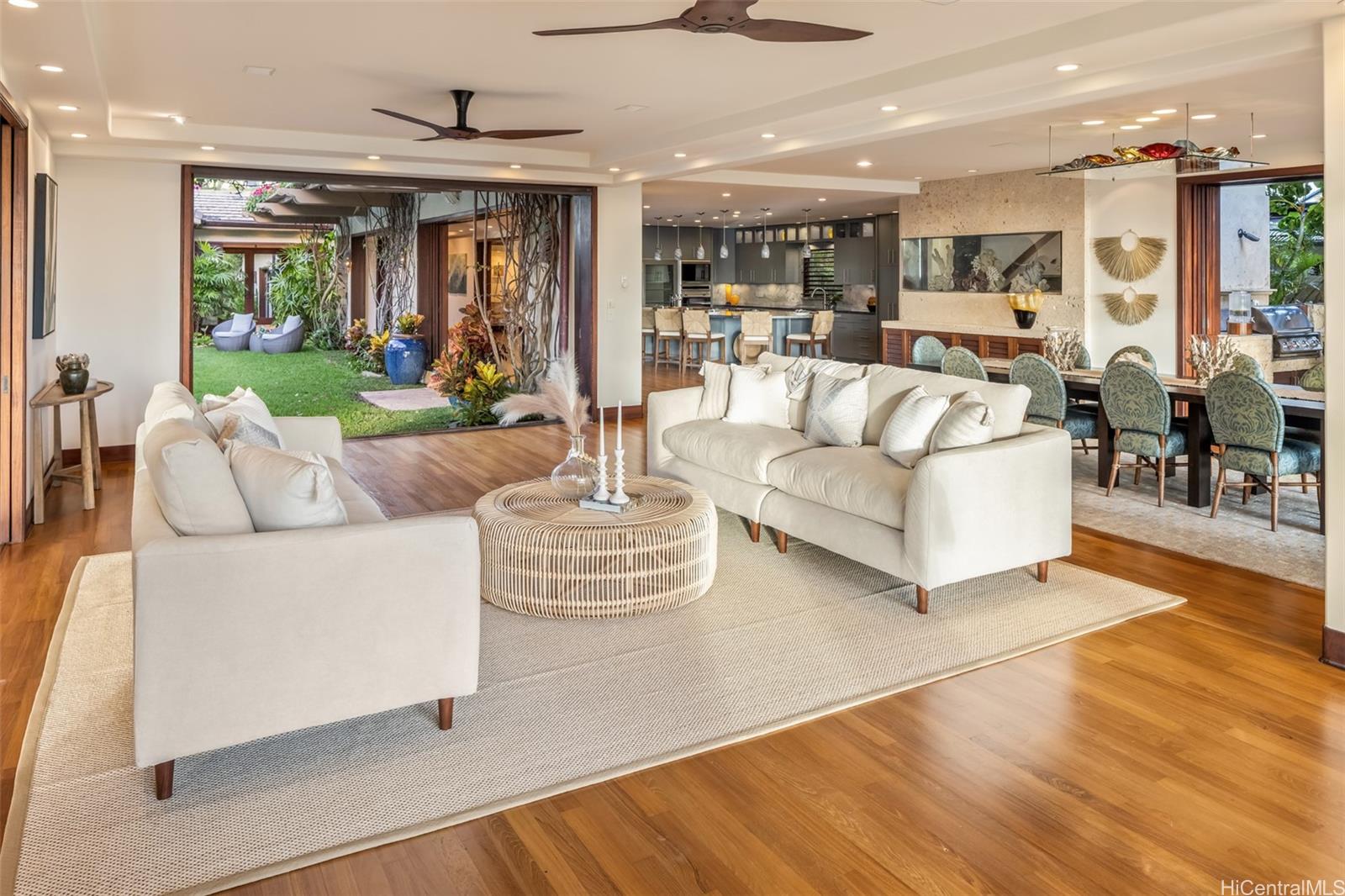 958  Mokulua Drive Lanikai, Kailua home - photo 7 of 25