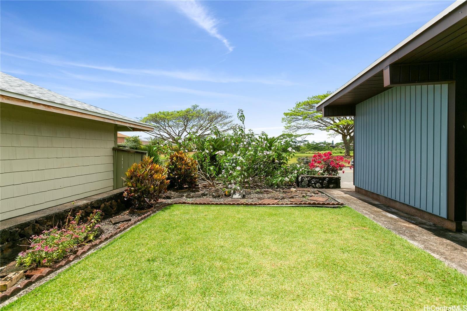 95-801  Makaunulau Street Mililani Area, Central home - photo 11 of 13