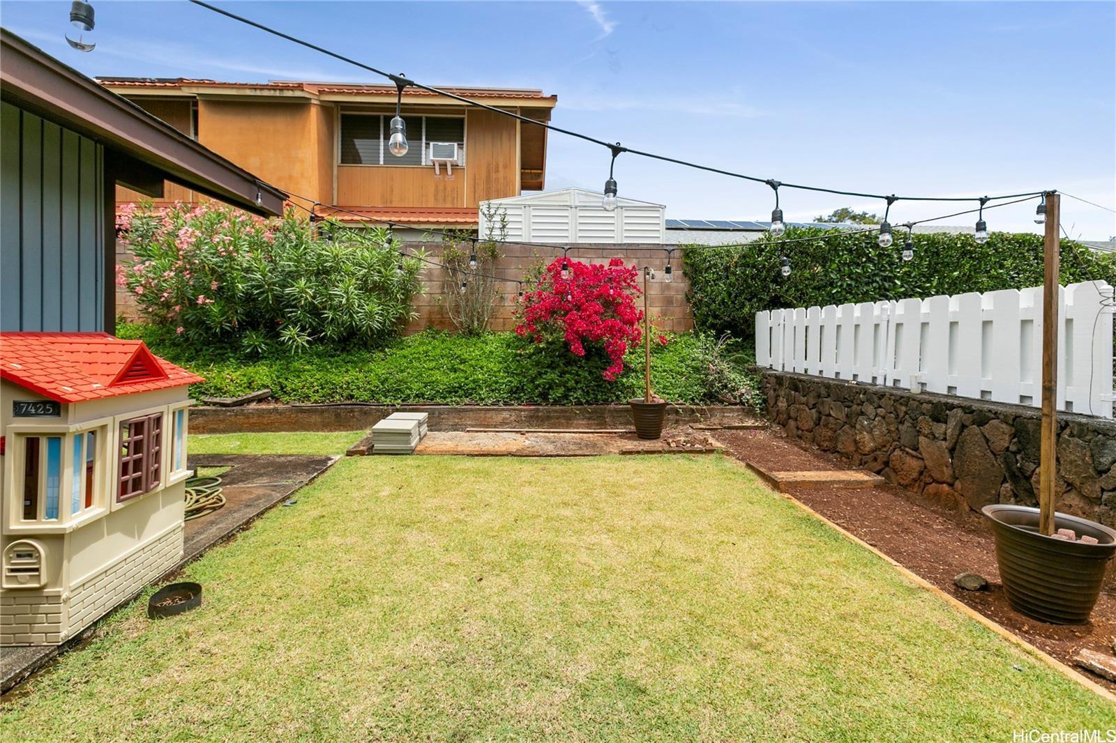 95-801  Makaunulau Street Mililani Area, Central home - photo 12 of 13