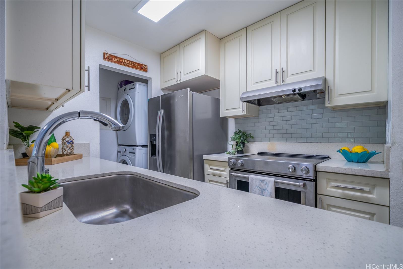 Gardens At Launani Vly 1 condo # R206, Mililani, Hawaii - photo 5 of 19