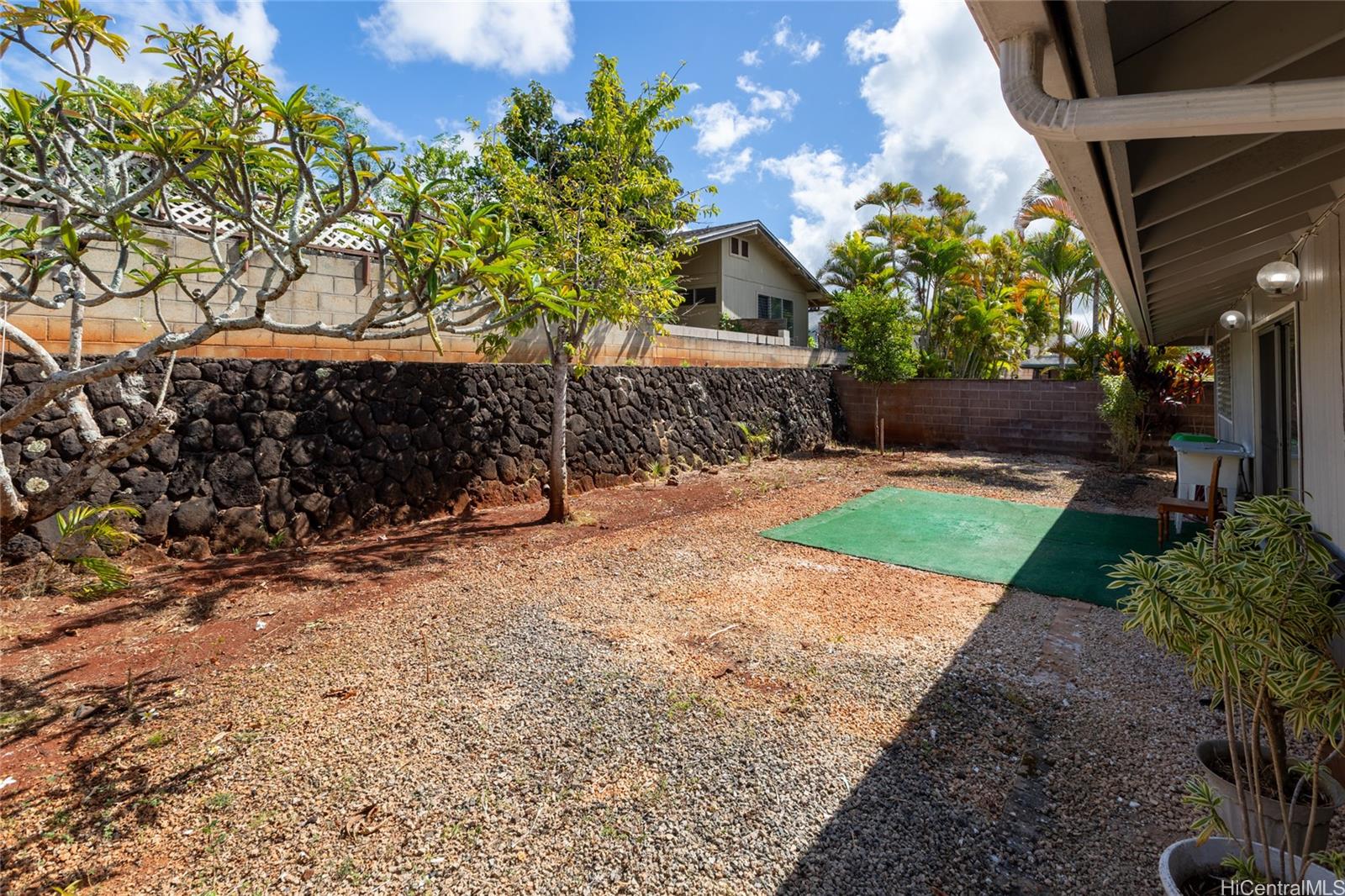 95-826  Paikauhale Street Mililani Area, Central home - photo 20 of 25