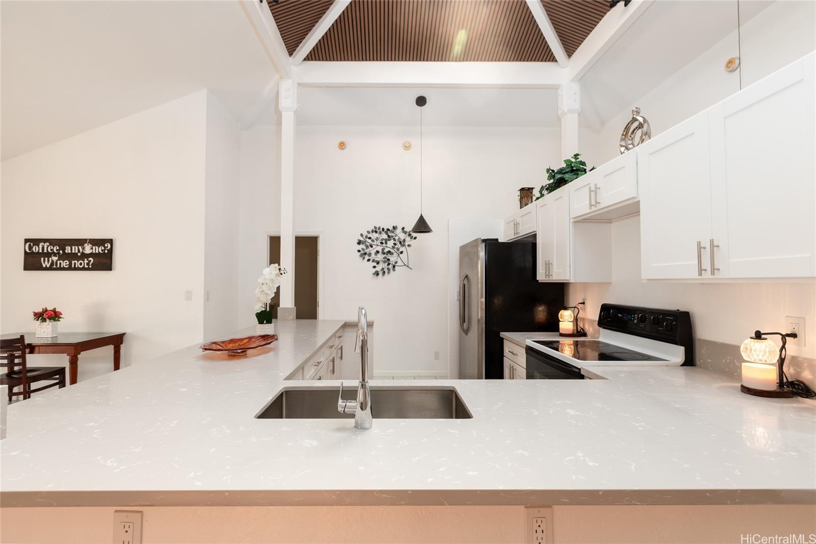 95-826  Paikauhale Street Mililani Area, Central home - photo 9 of 25