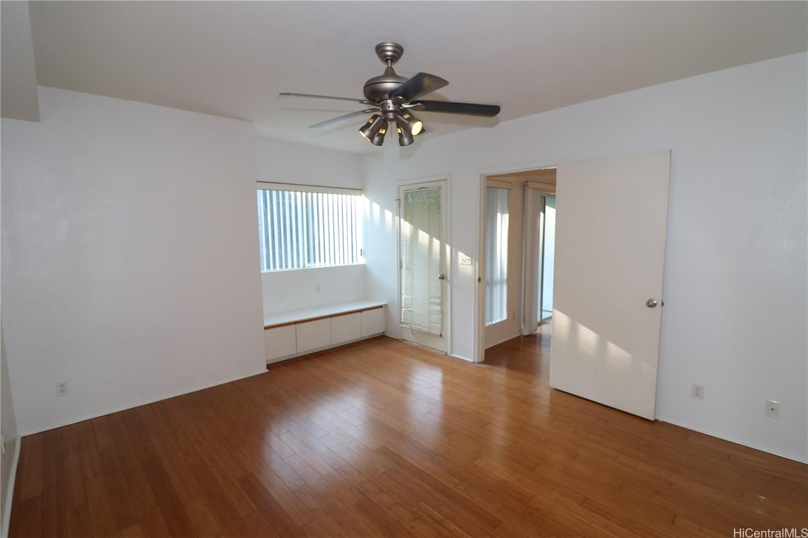 95-833 Wikao St Mililani - Rental - photo 6 of 14