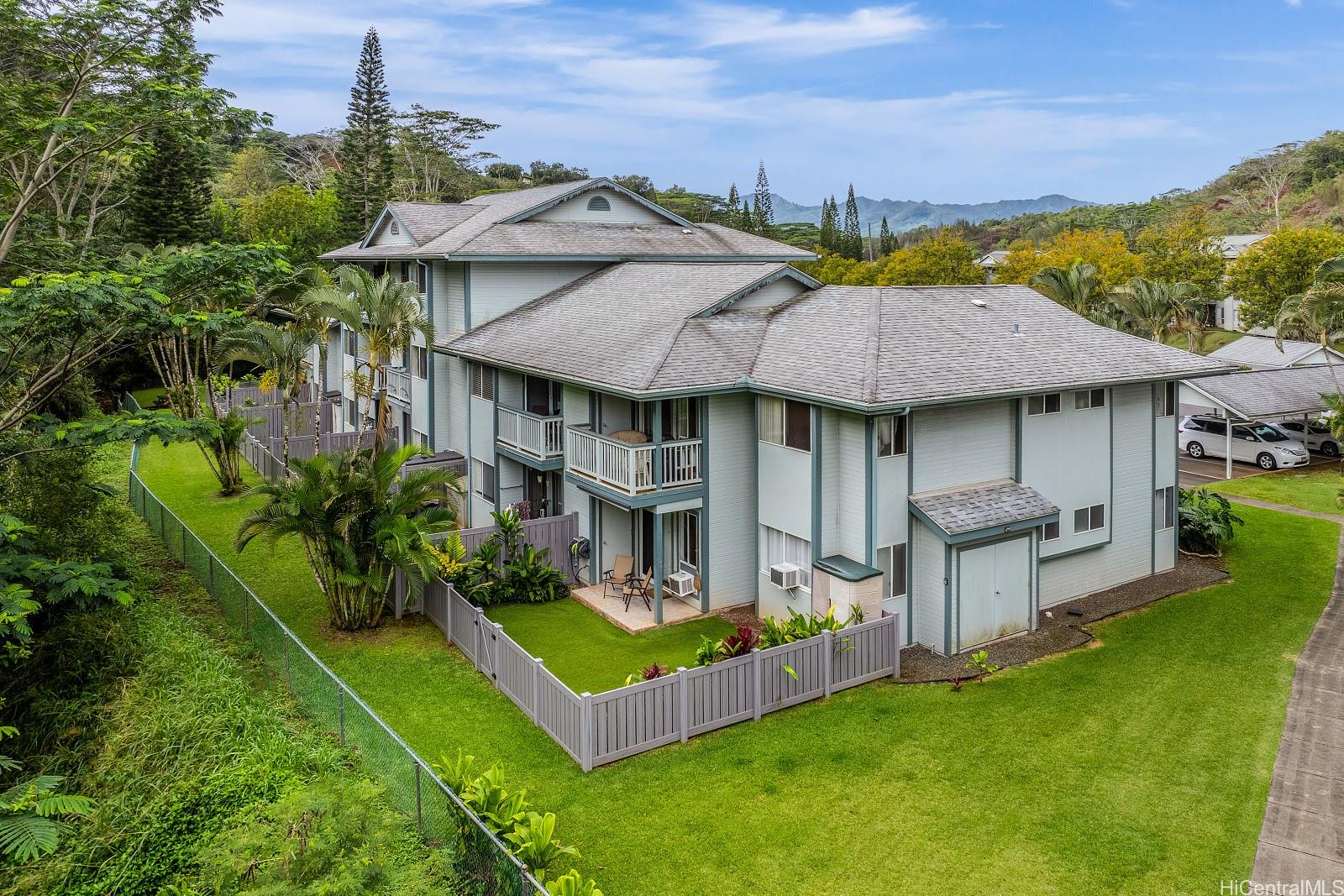 Launani Valley townhouse # E101, Mililani, Hawaii - photo 14 of 24