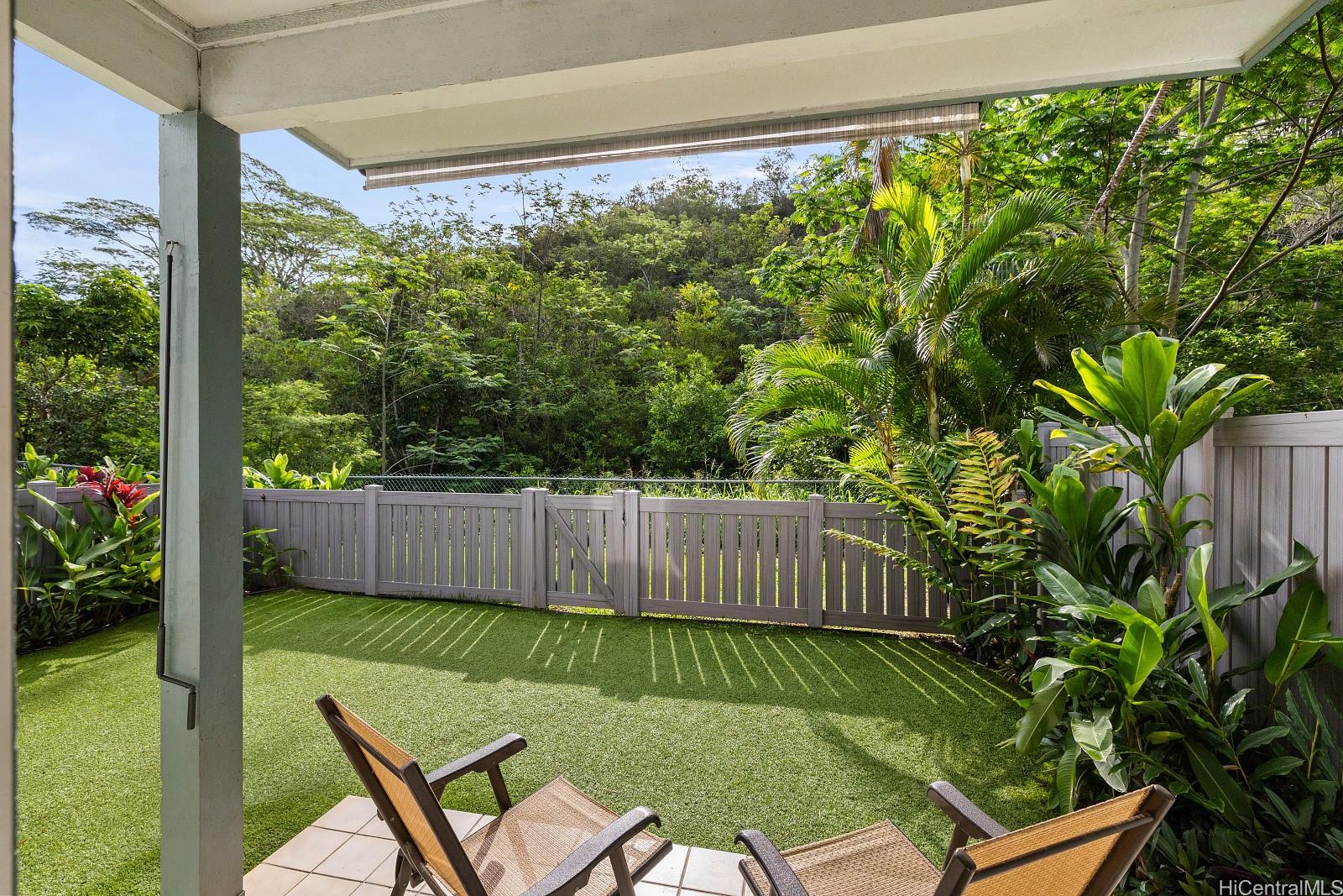 Launani Valley townhouse # E101, Mililani, Hawaii - photo 15 of 24