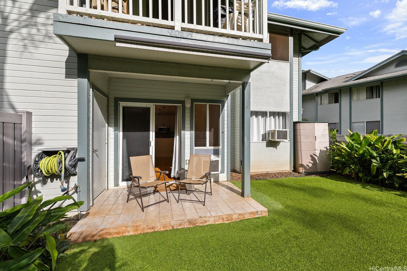 Launani Valley townhouse # E101, Mililani, Hawaii - photo 16 of 24