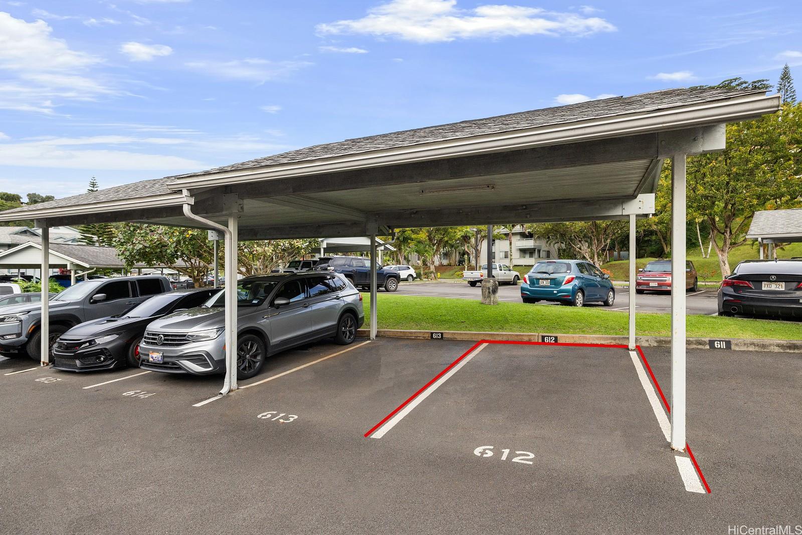 Launani Valley townhouse # E101, Mililani, Hawaii - photo 20 of 24