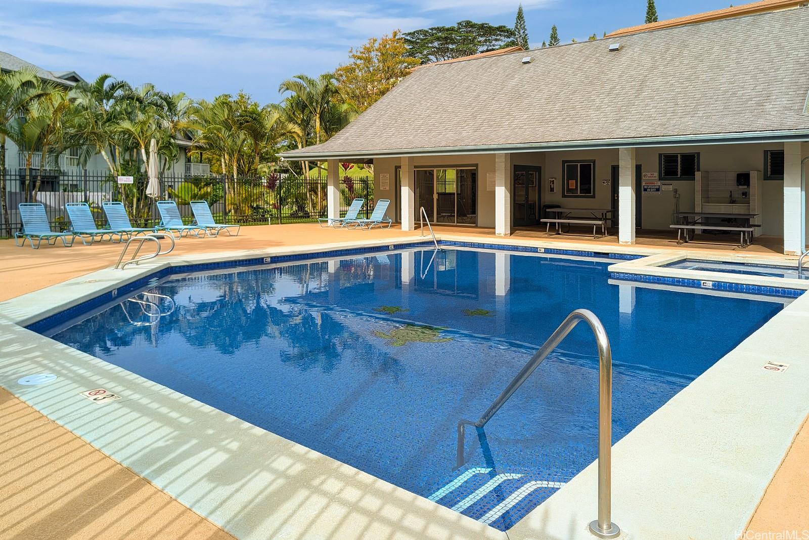 Launani Valley townhouse # E101, Mililani, Hawaii - photo 22 of 24