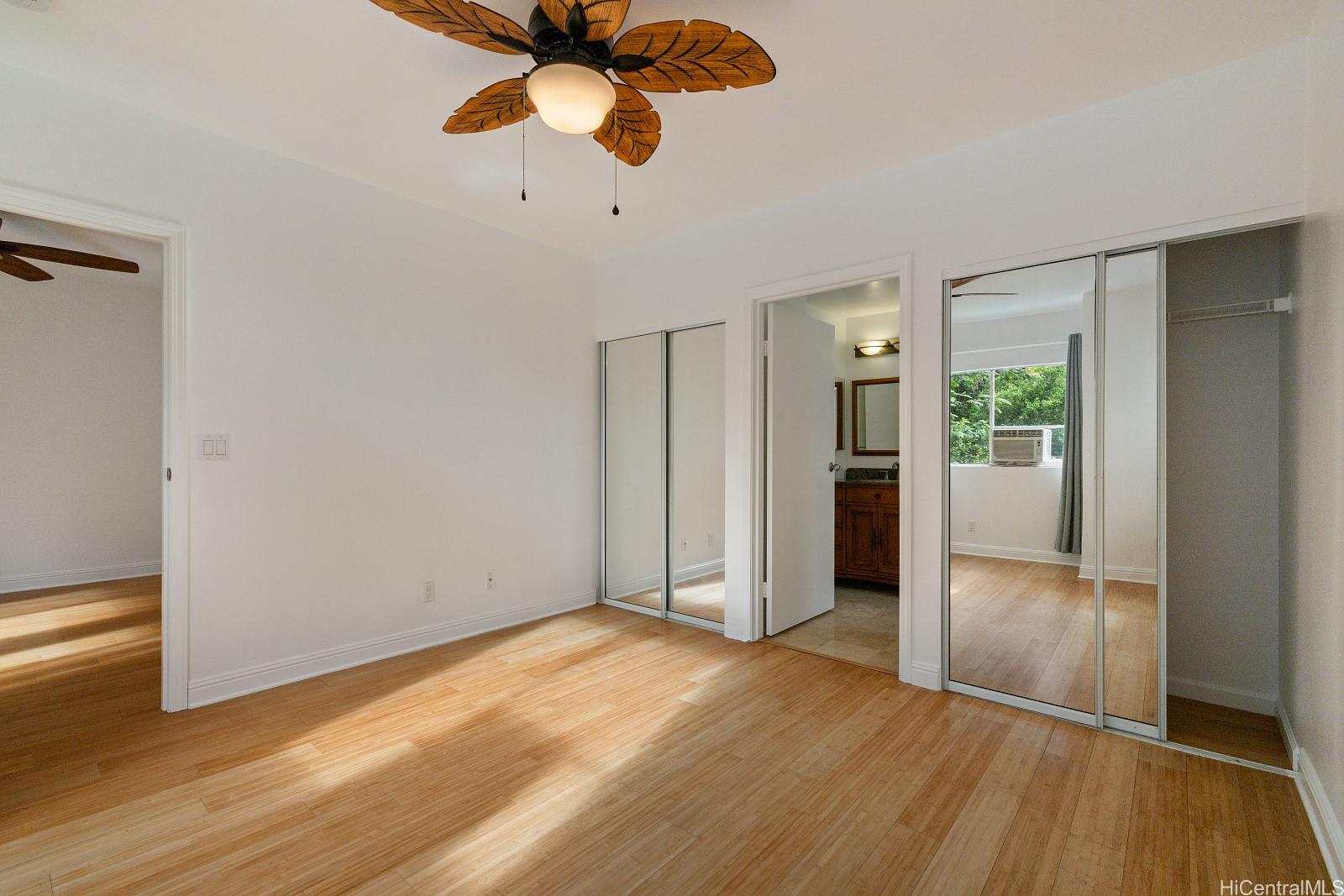 Launani Valley townhouse # E101, Mililani, Hawaii - photo 7 of 24