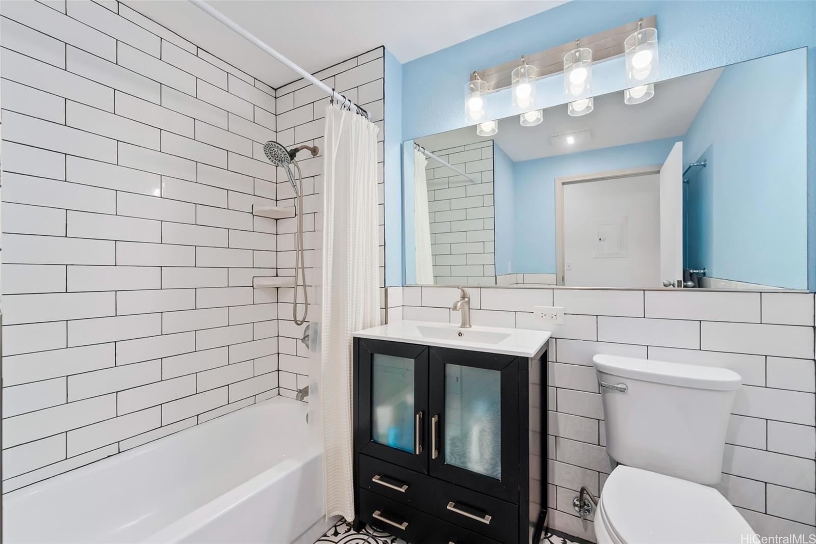 95-919 Wikao Street townhouse # F103, Mililani, Hawaii - photo 16 of 25