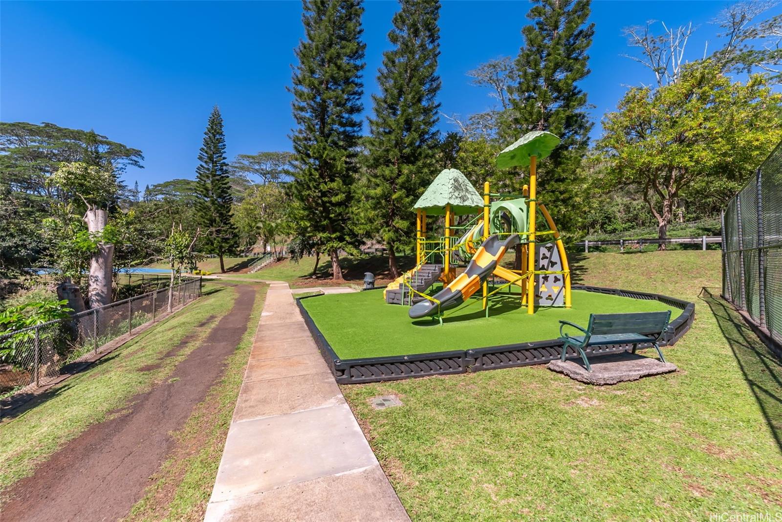 95-919 Wikao Street townhouse # F103, Mililani, Hawaii - photo 23 of 25