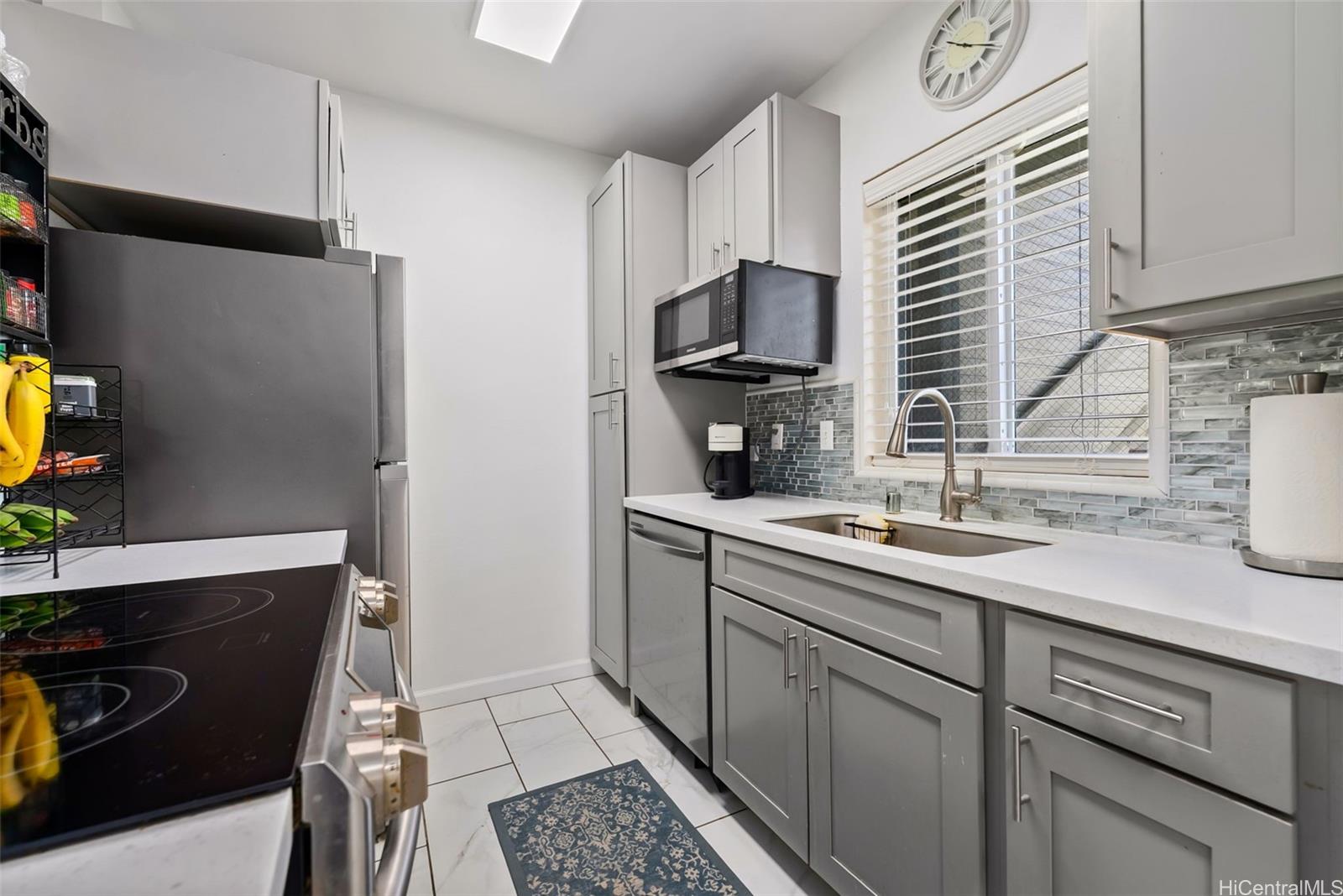 95-919 Wikao Street townhouse # F103, Mililani, Hawaii - photo 7 of 25