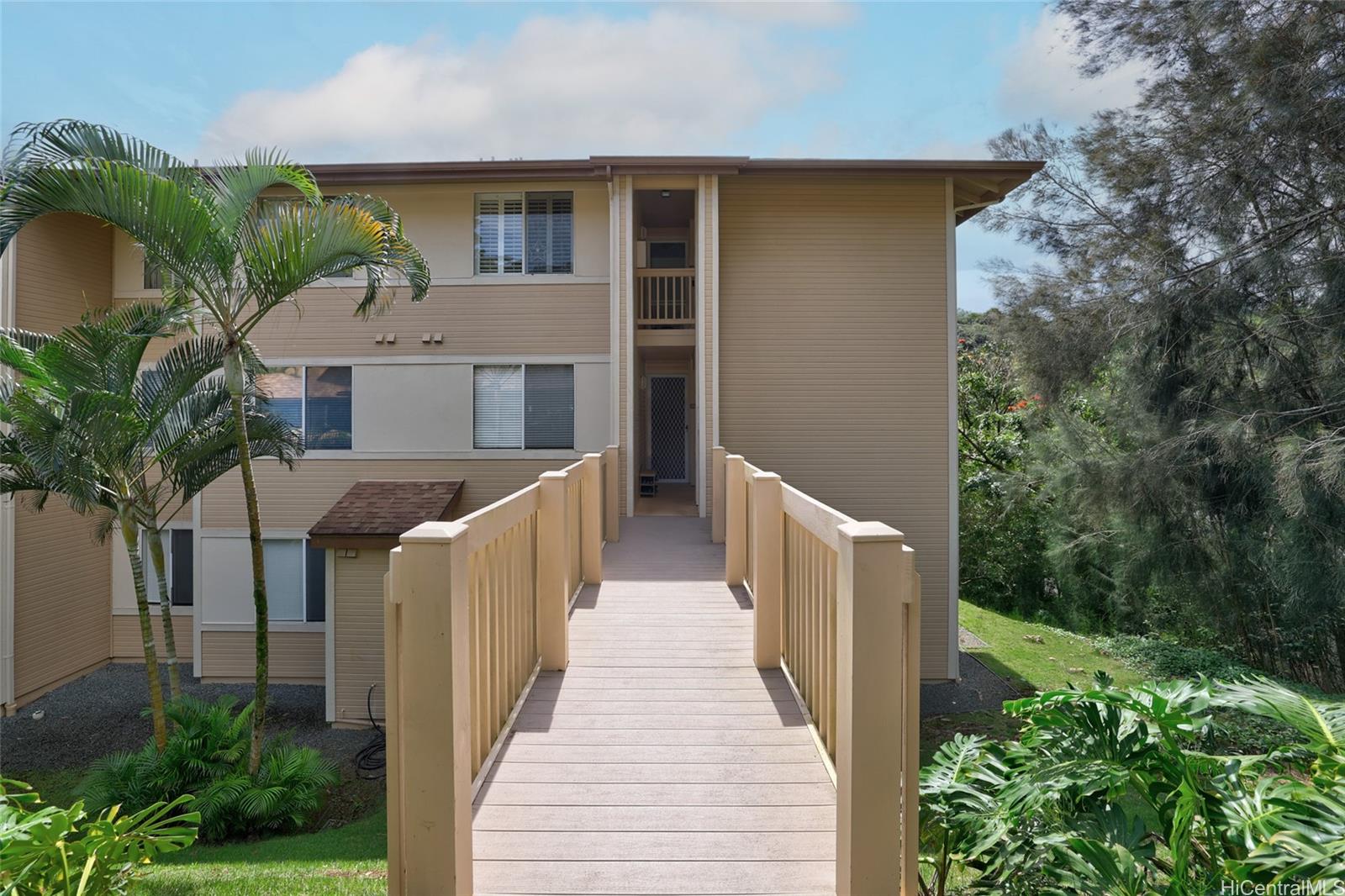 Terraces At Launani Valley condo # E304, Honolulu, Hawaii - photo 16 of 24