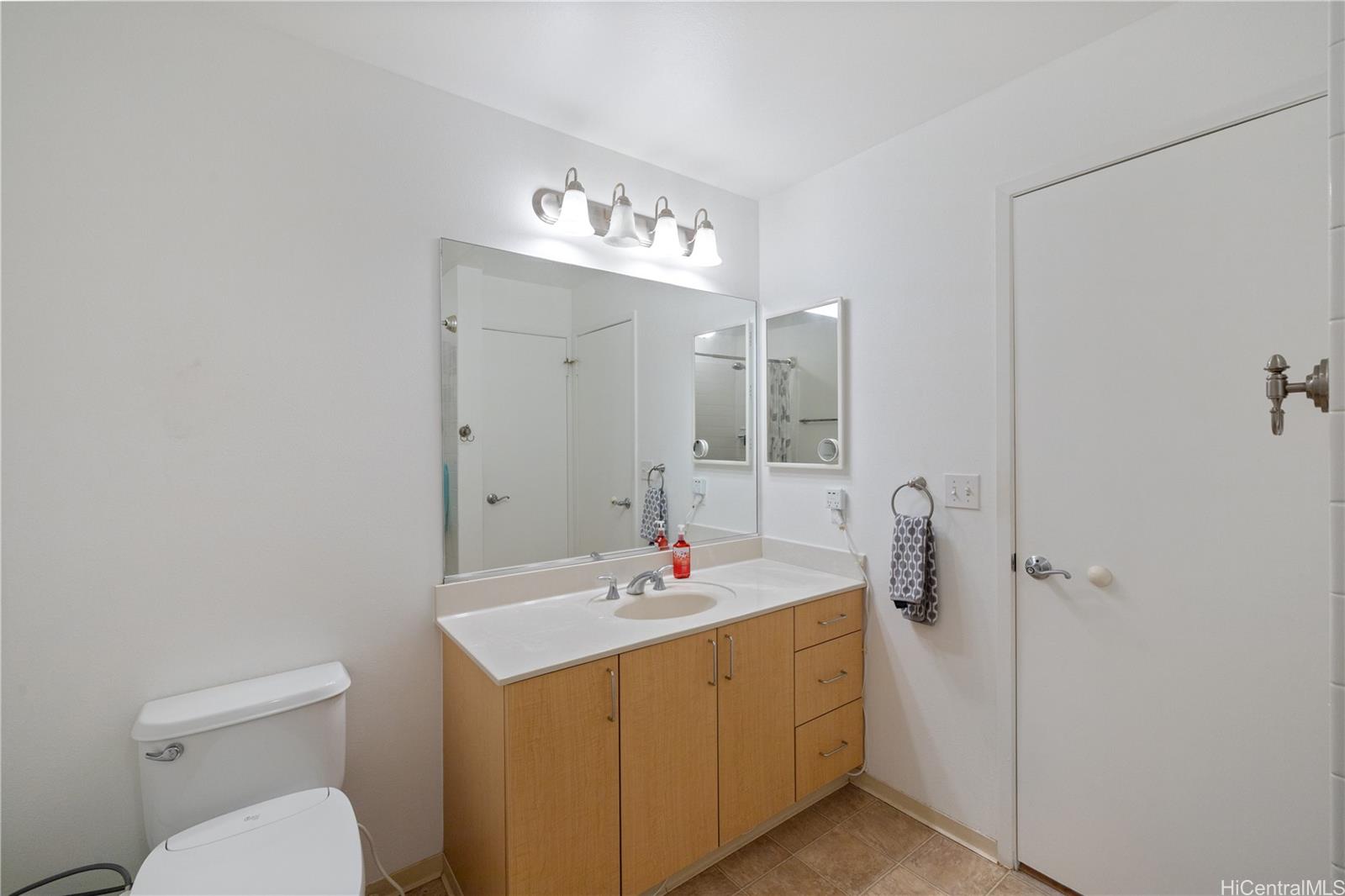 MTA townhouse # 906, Mililani, Hawaii - photo 10 of 15