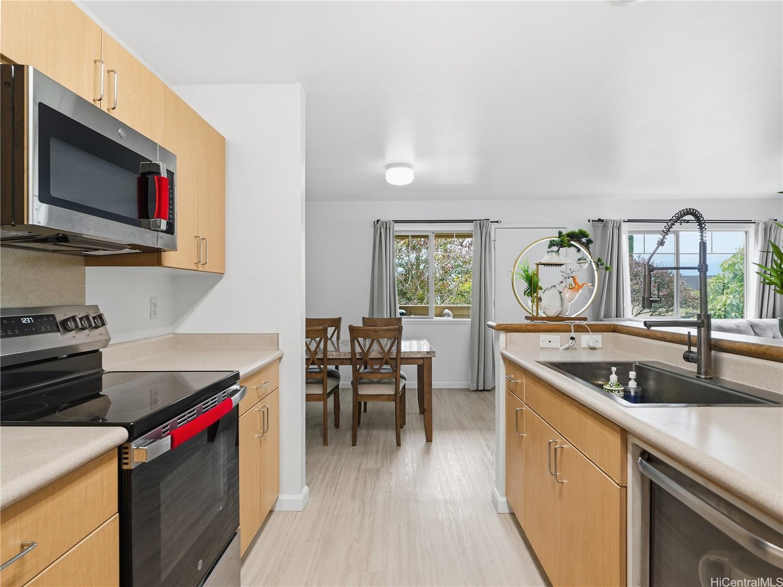 Island Courtyards at Milila condo # 907 (With Private Yard), Mililani, Hawaii - photo 9 of 25