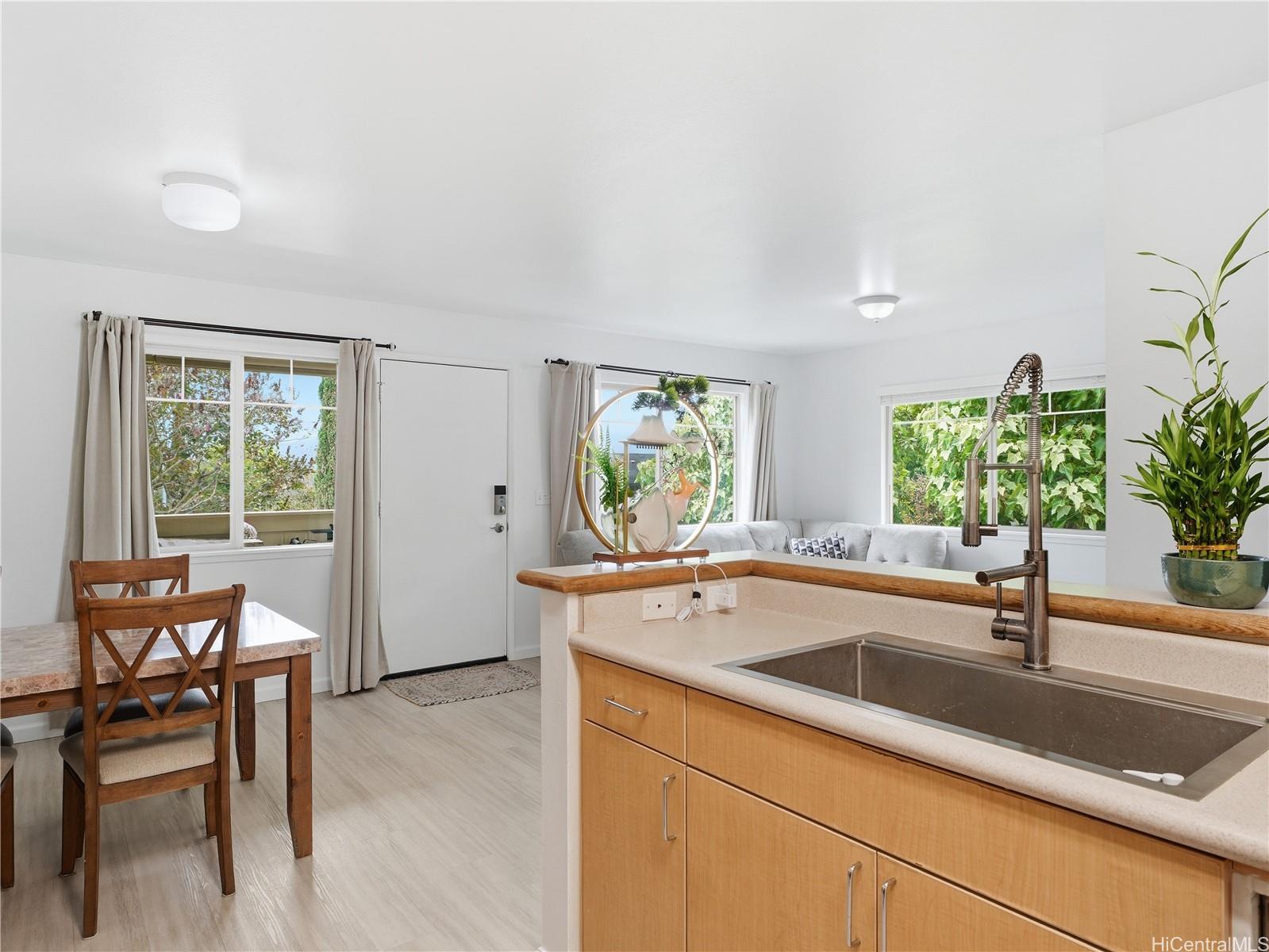 Island Courtyards at Milila condo # 907 (With Private Yard), Mililani, Hawaii - photo 10 of 25