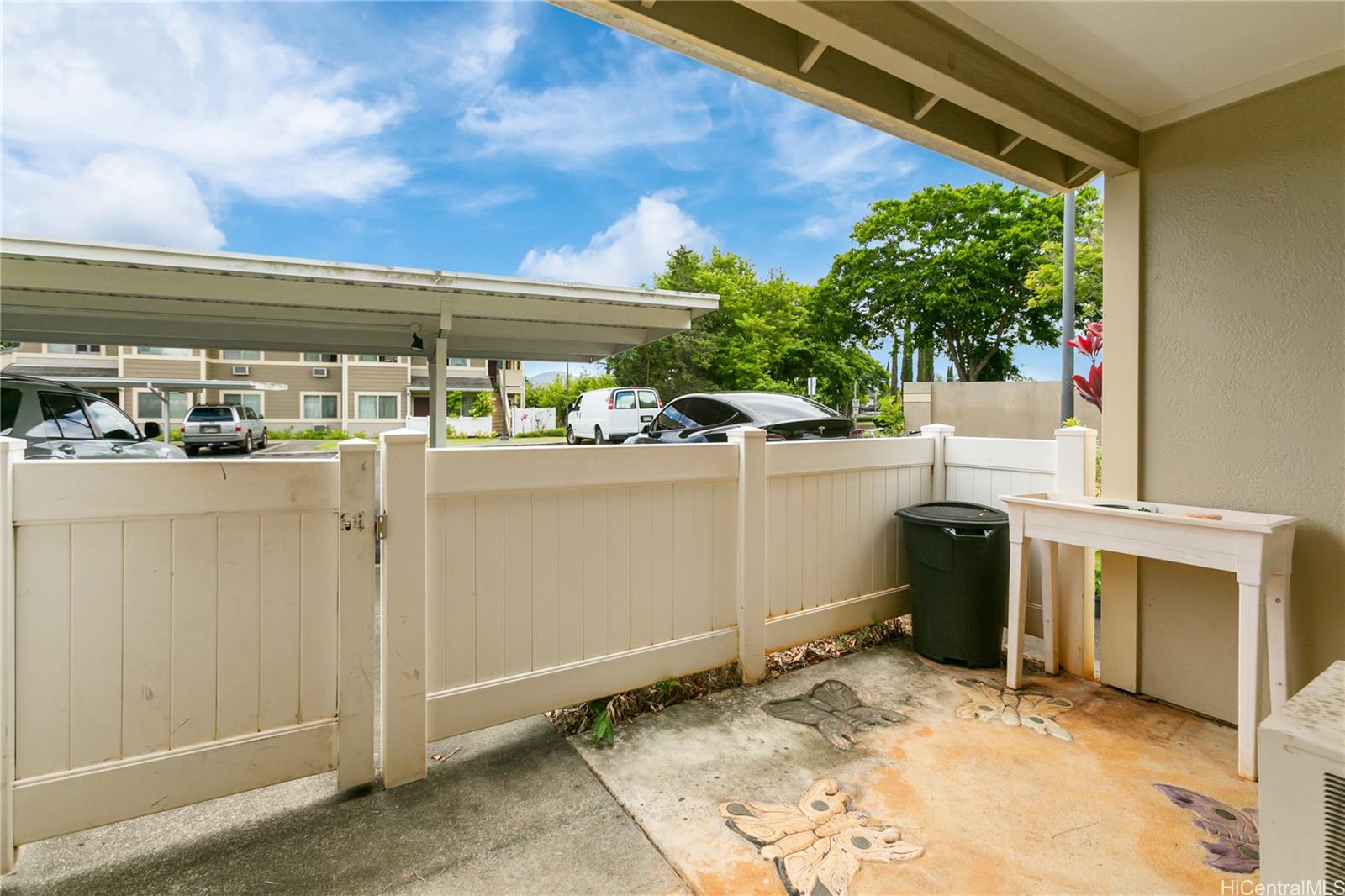 MTA townhouse # 704, Mililani, Hawaii - photo 13 of 14