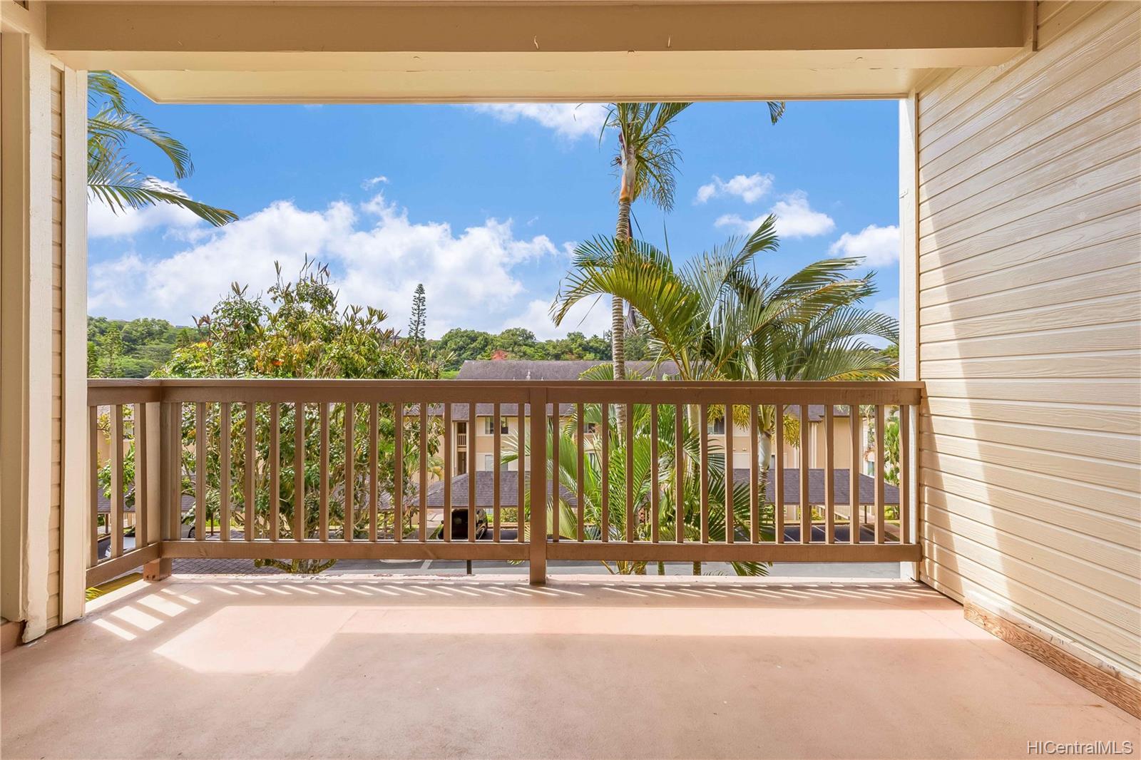 Terraces at Launani Valley condo # M202, Mililani, Hawaii - photo 7 of 24